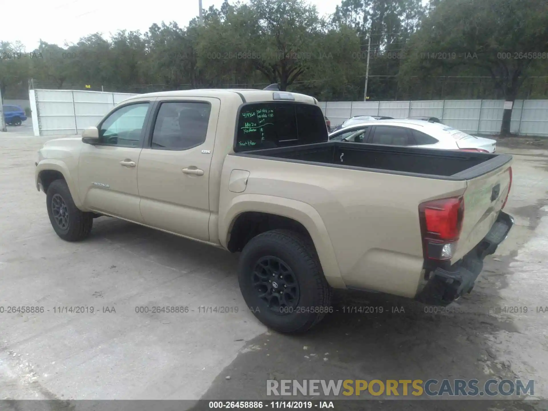 3 Photograph of a damaged car 3TMAZ5CN6KM101414 TOYOTA TACOMA 2019