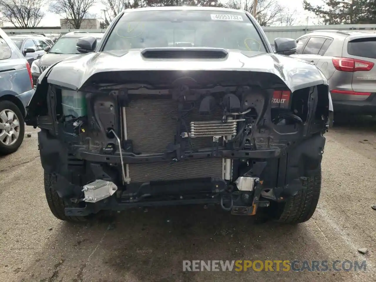 9 Photograph of a damaged car 3TMAZ5CN6KM102191 TOYOTA TACOMA 2019