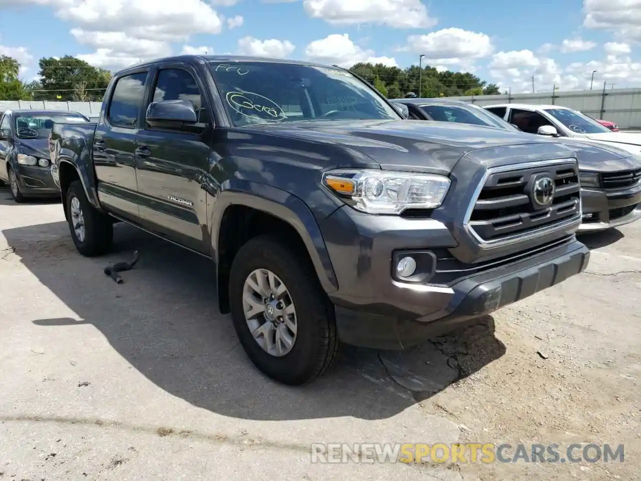 1 Photograph of a damaged car 3TMAZ5CN6KM105009 TOYOTA TACOMA 2019