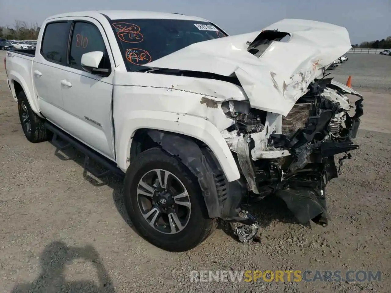 9 Photograph of a damaged car 3TMAZ5CN6KM105317 TOYOTA TACOMA 2019