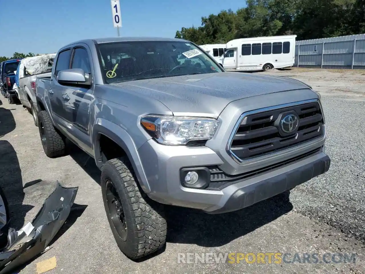 1 Фотография поврежденного автомобиля 3TMAZ5CN6KM105575 TOYOTA TACOMA 2019