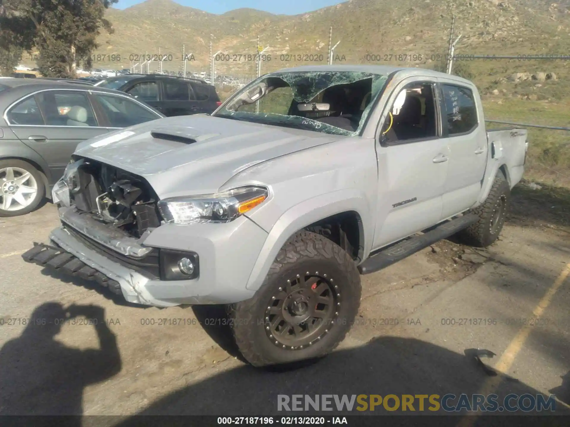 2 Фотография поврежденного автомобиля 3TMAZ5CN6KM108900 TOYOTA TACOMA 2019