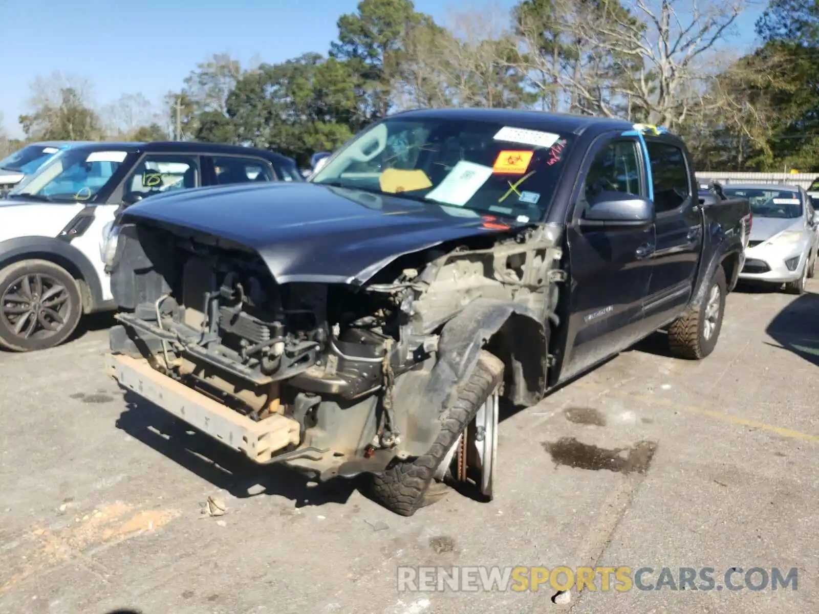 2 Photograph of a damaged car 3TMAZ5CN7KM081500 TOYOTA TACOMA 2019