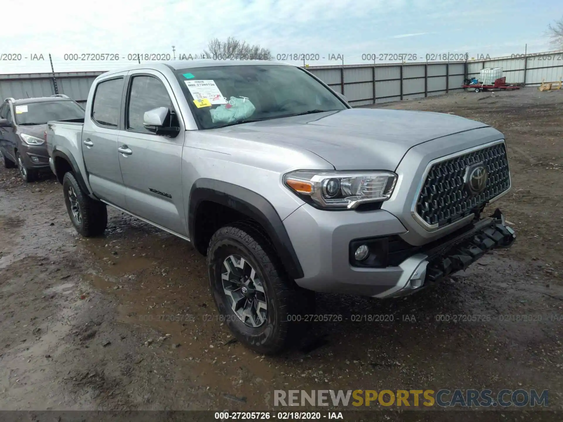 1 Photograph of a damaged car 3TMAZ5CN7KM082209 TOYOTA TACOMA 2019