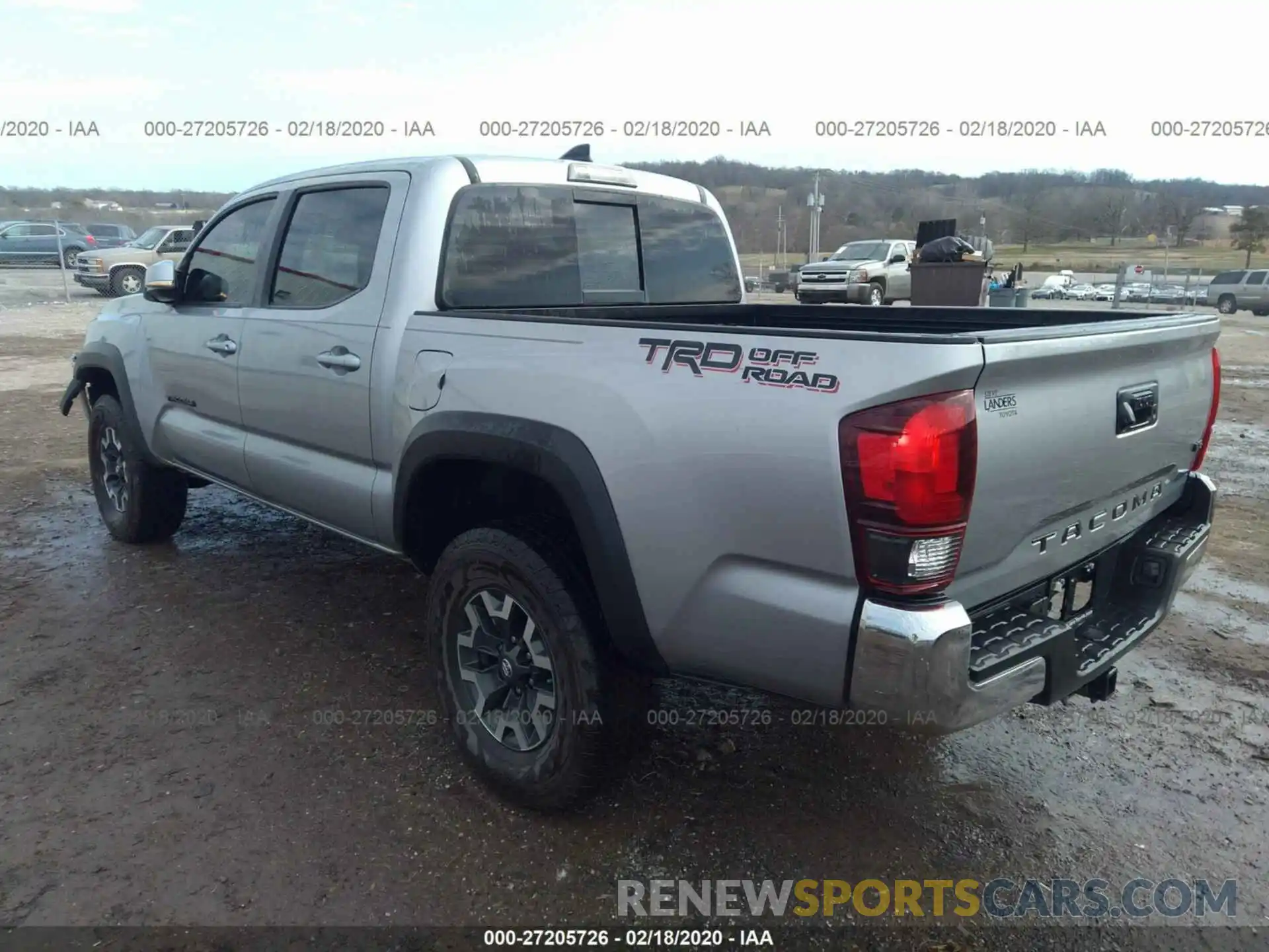 3 Photograph of a damaged car 3TMAZ5CN7KM082209 TOYOTA TACOMA 2019