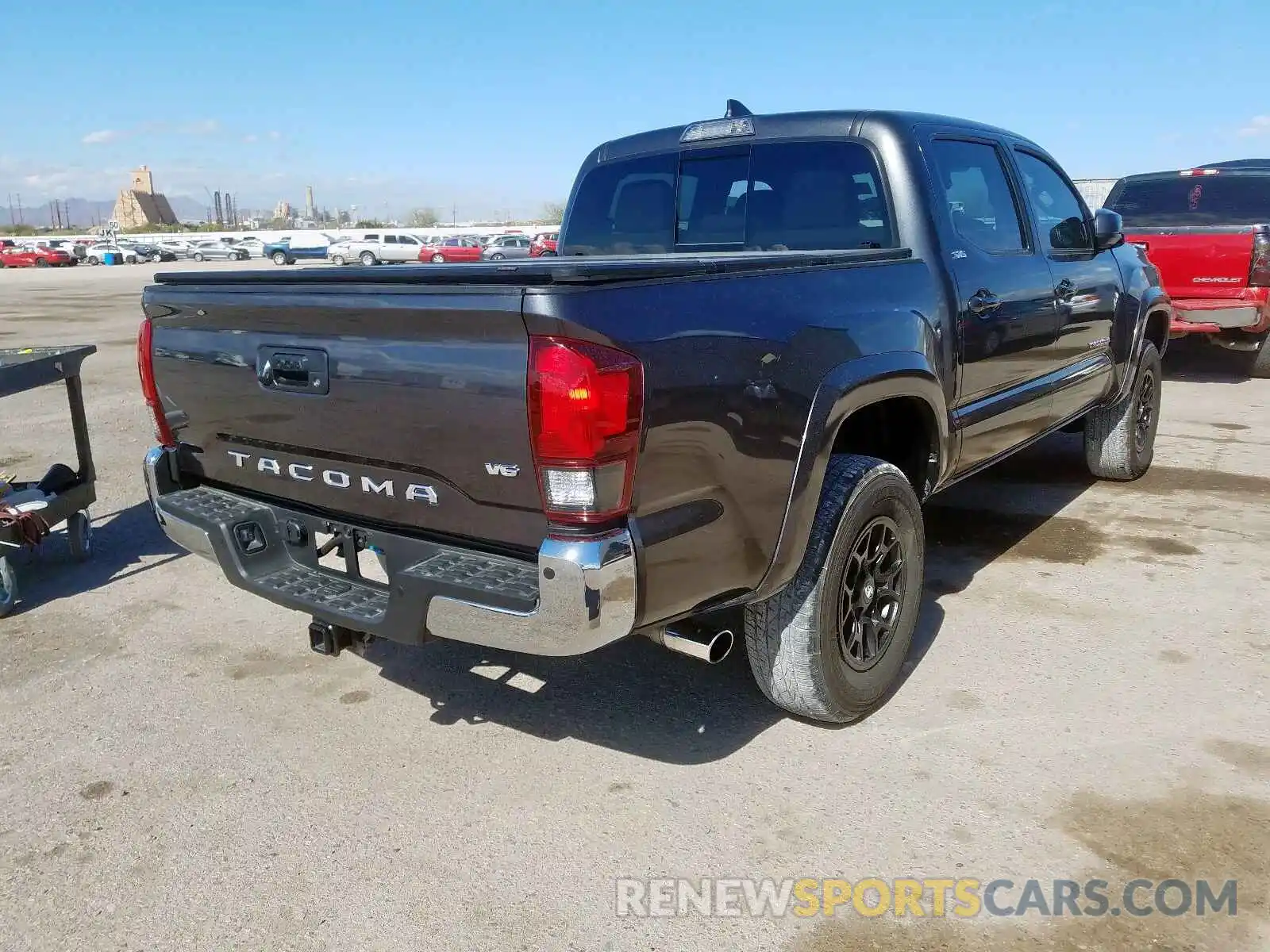 4 Photograph of a damaged car 3TMAZ5CN7KM086793 TOYOTA TACOMA 2019