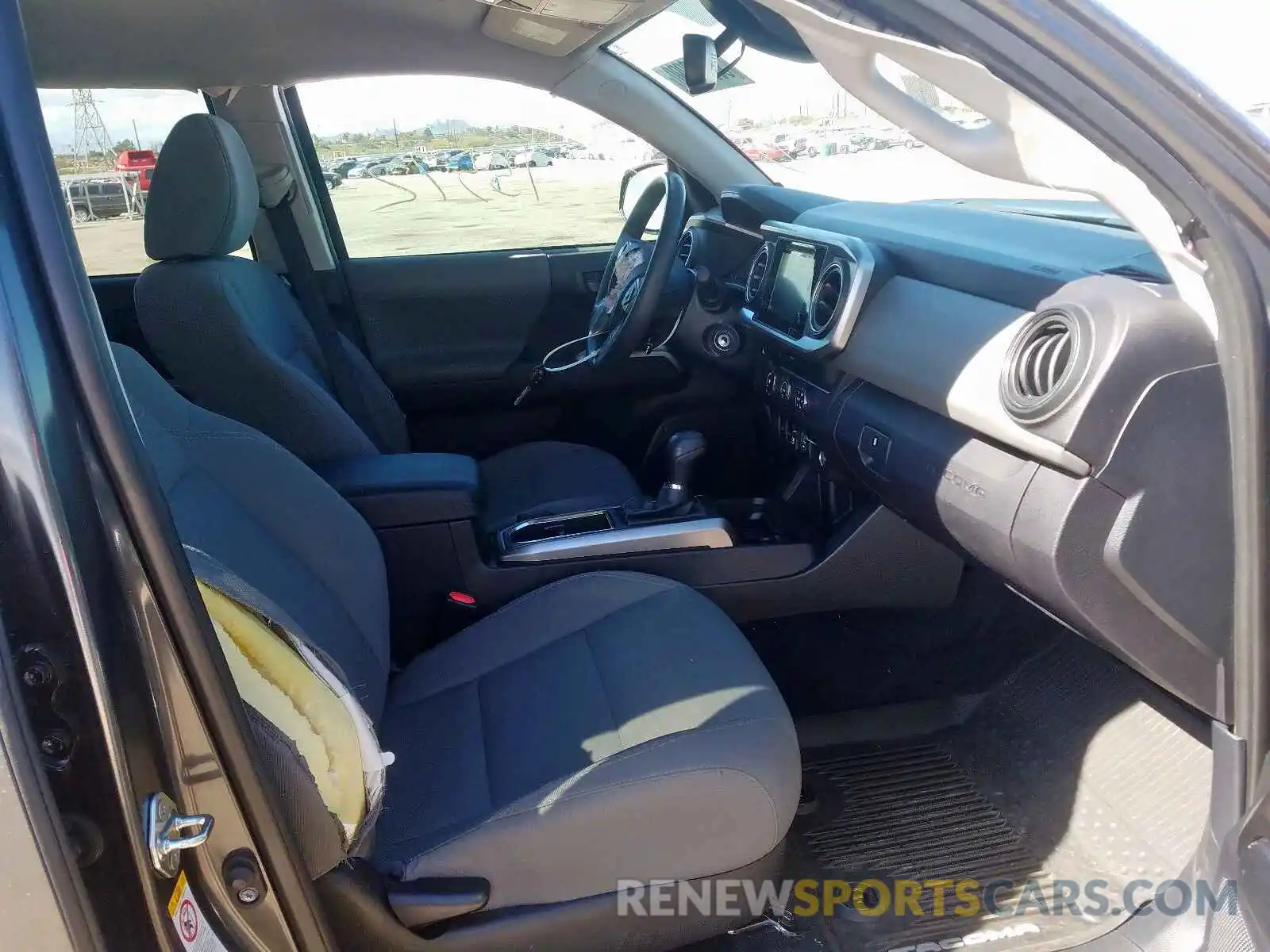 5 Photograph of a damaged car 3TMAZ5CN7KM086793 TOYOTA TACOMA 2019