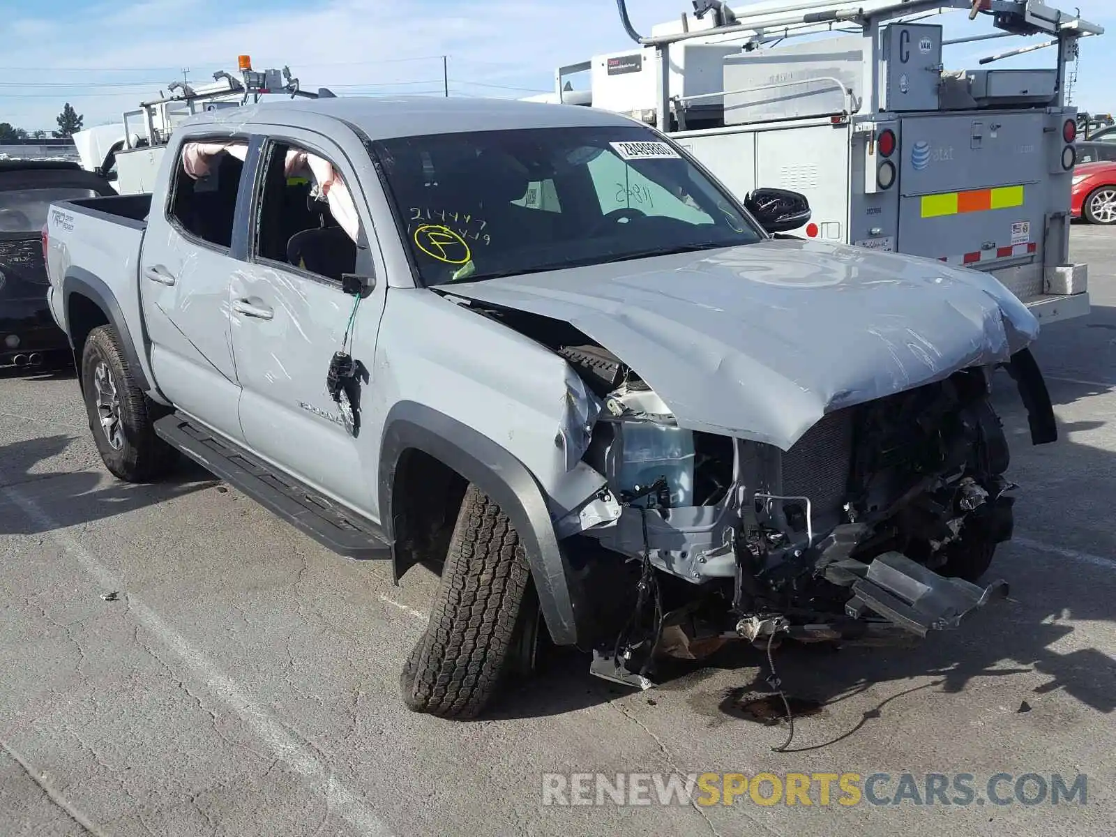 1 Photograph of a damaged car 3TMAZ5CN7KM087510 TOYOTA TACOMA 2019