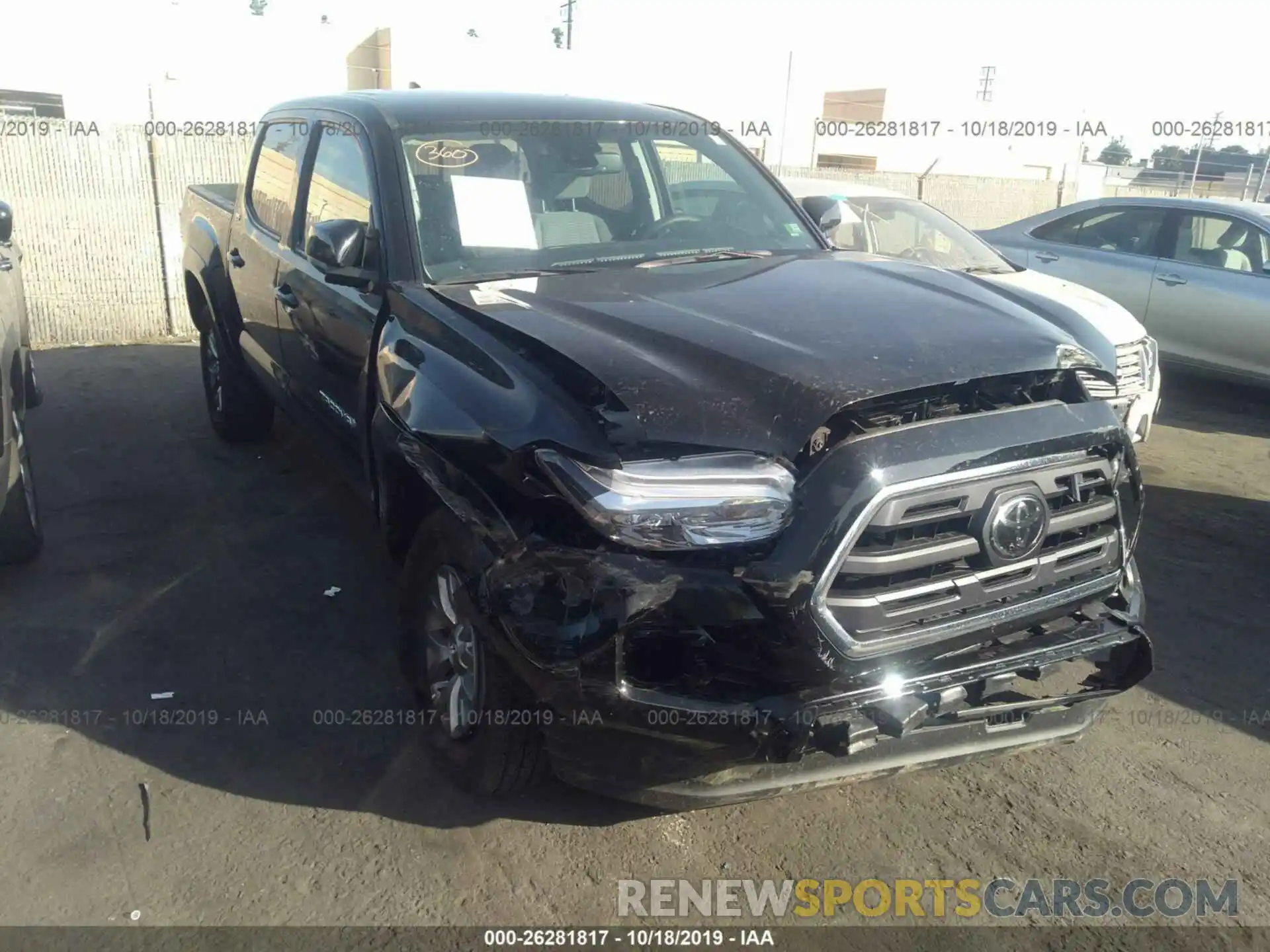 1 Photograph of a damaged car 3TMAZ5CN7KM092013 TOYOTA TACOMA 2019