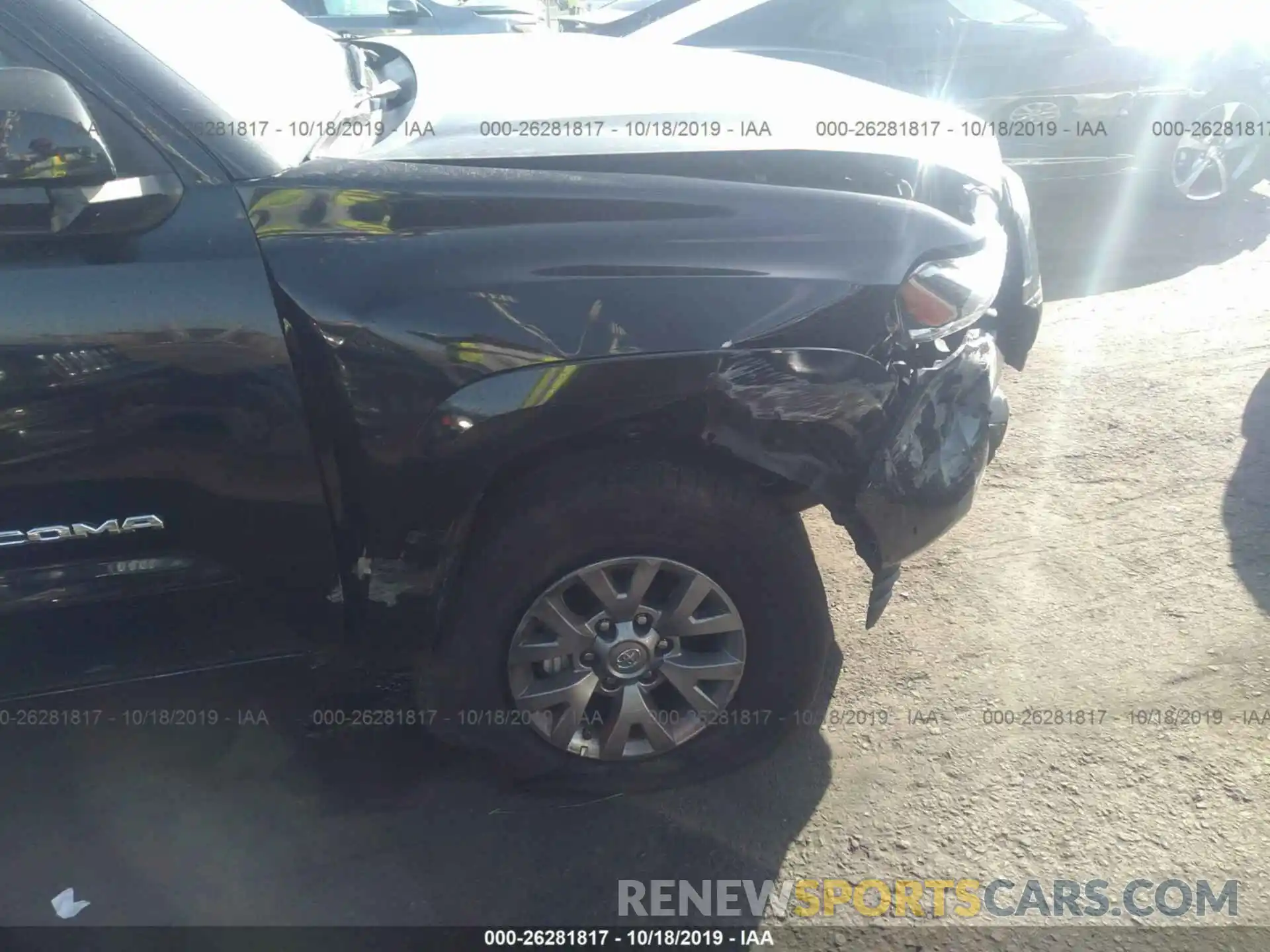 6 Photograph of a damaged car 3TMAZ5CN7KM092013 TOYOTA TACOMA 2019