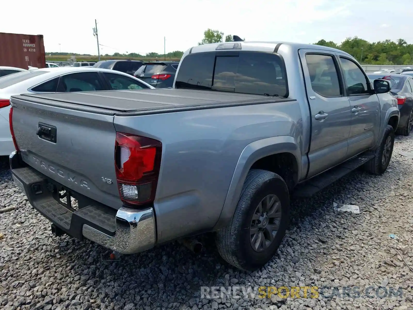 4 Photograph of a damaged car 3TMAZ5CN7KM093338 TOYOTA TACOMA 2019