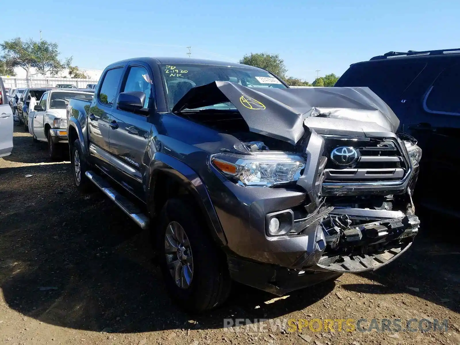 1 Photograph of a damaged car 3TMAZ5CN7KM096501 TOYOTA TACOMA 2019