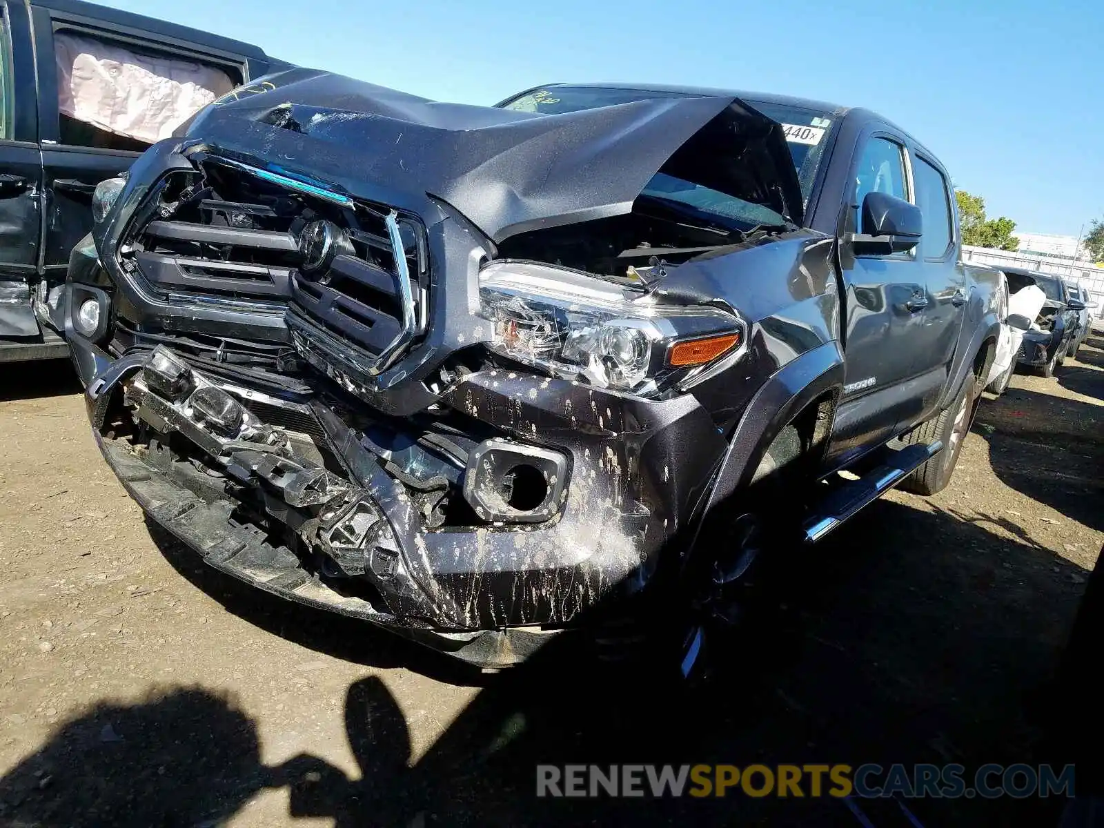 2 Photograph of a damaged car 3TMAZ5CN7KM096501 TOYOTA TACOMA 2019