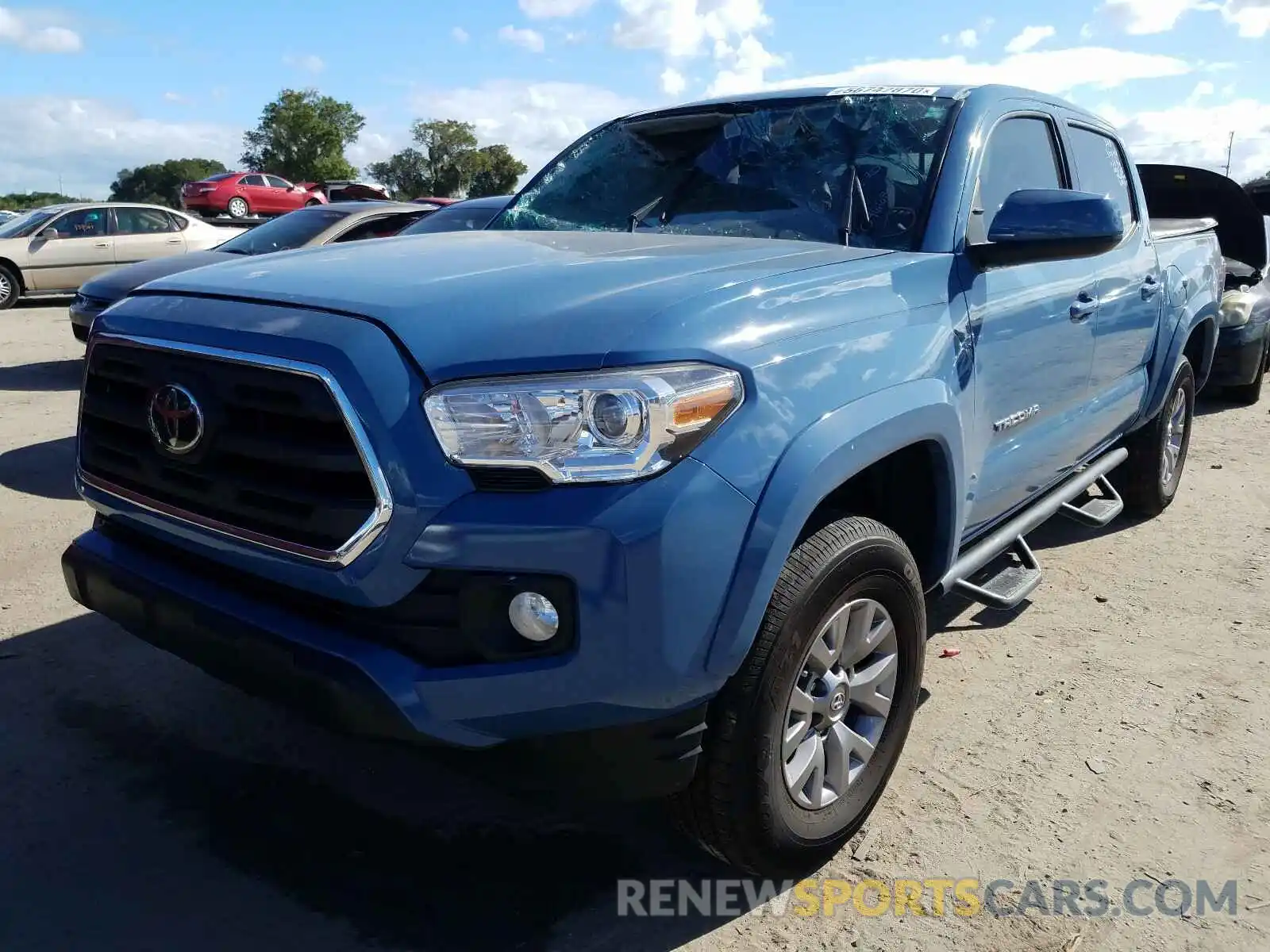 2 Photograph of a damaged car 3TMAZ5CN7KM096630 TOYOTA TACOMA 2019