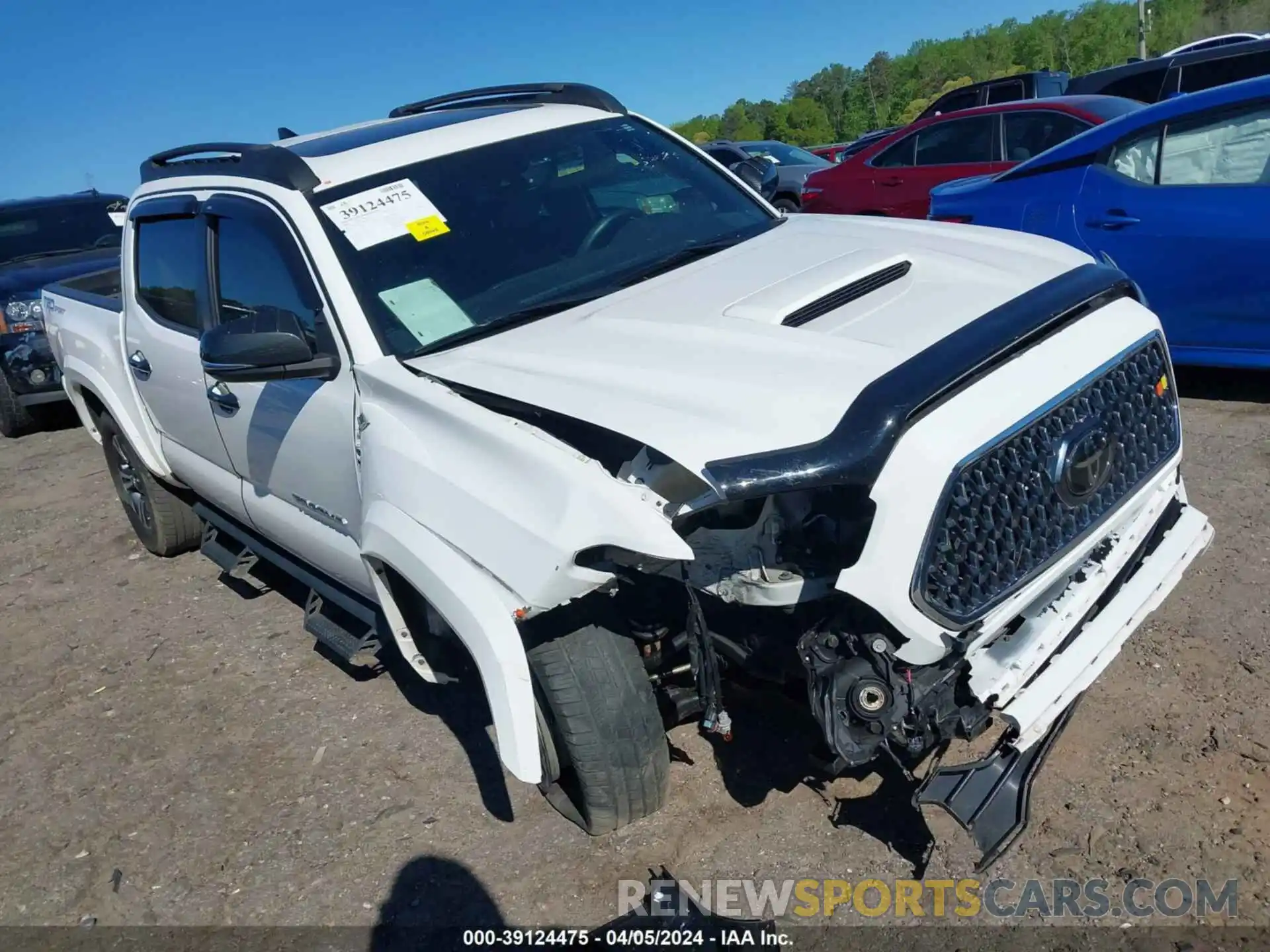 1 Photograph of a damaged car 3TMAZ5CN7KM099799 TOYOTA TACOMA 2019