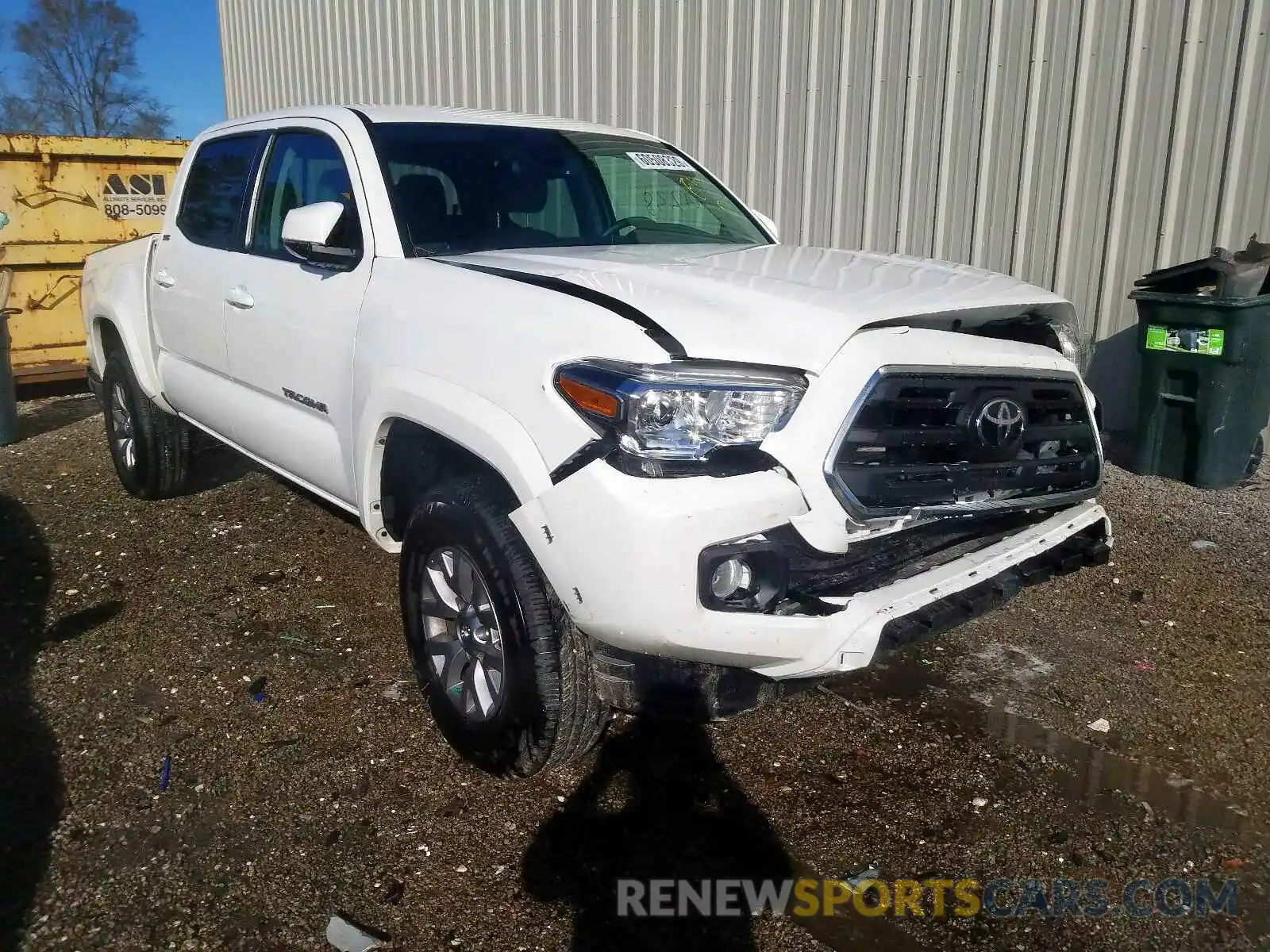 1 Photograph of a damaged car 3TMAZ5CN7KM099933 TOYOTA TACOMA 2019