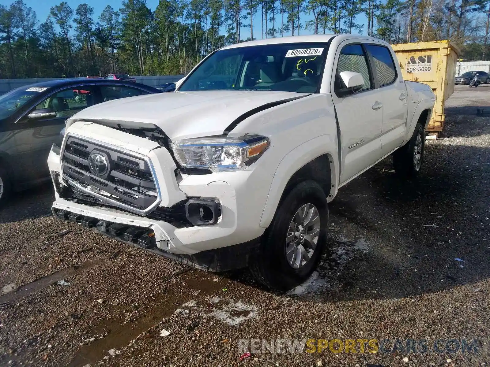 2 Photograph of a damaged car 3TMAZ5CN7KM099933 TOYOTA TACOMA 2019