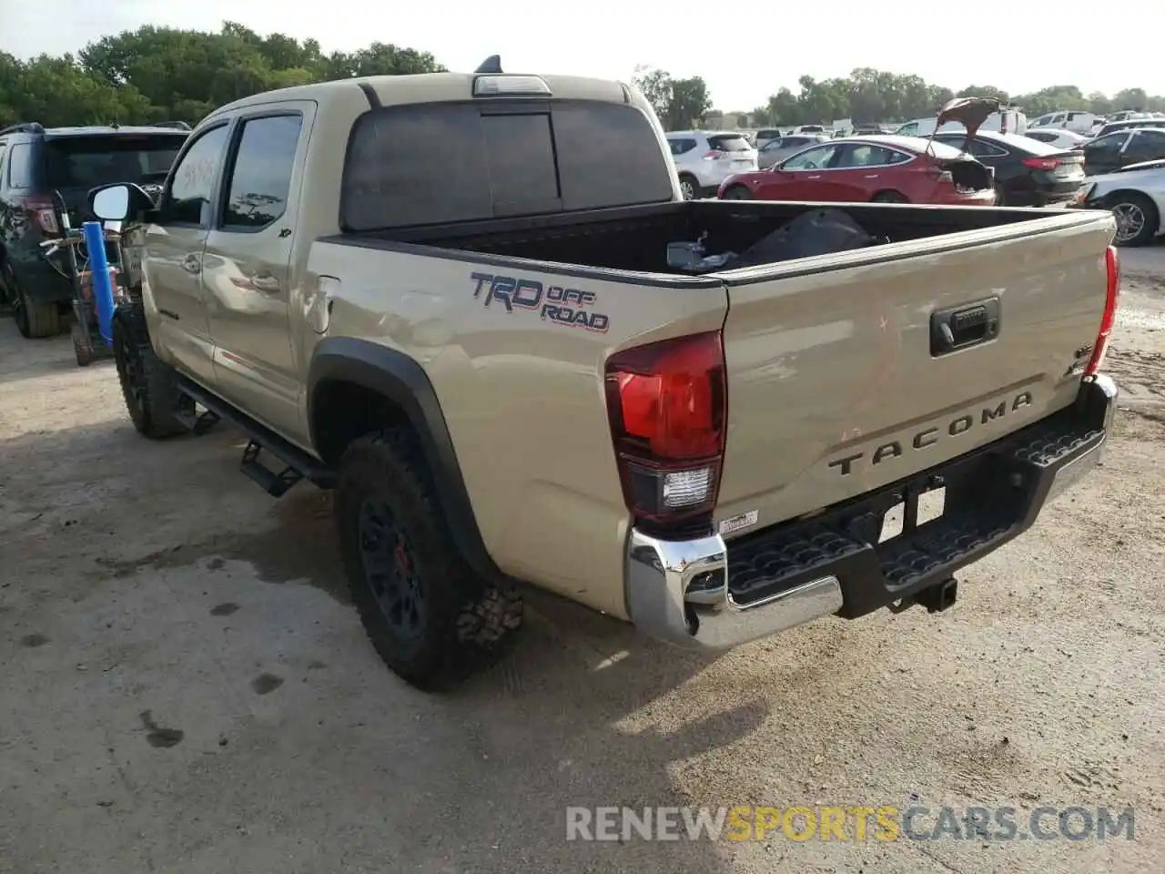 3 Photograph of a damaged car 3TMAZ5CN7KM106976 TOYOTA TACOMA 2019