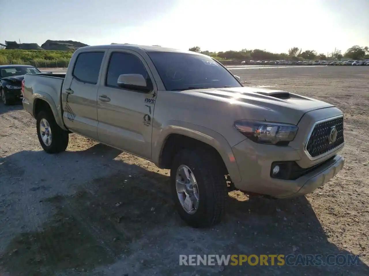 1 Photograph of a damaged car 3TMAZ5CN7KM112874 TOYOTA TACOMA 2019