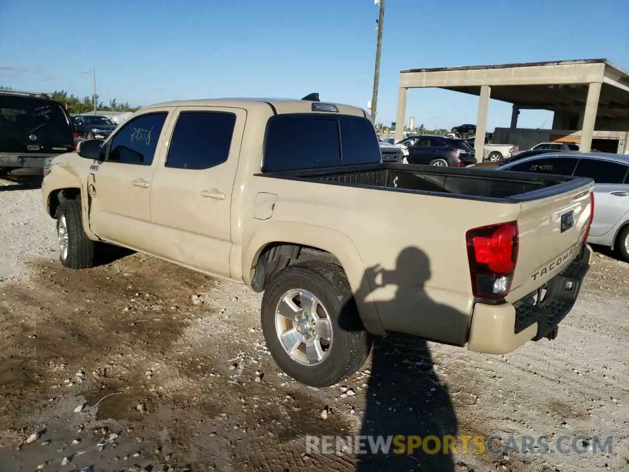 3 Photograph of a damaged car 3TMAZ5CN7KM112874 TOYOTA TACOMA 2019