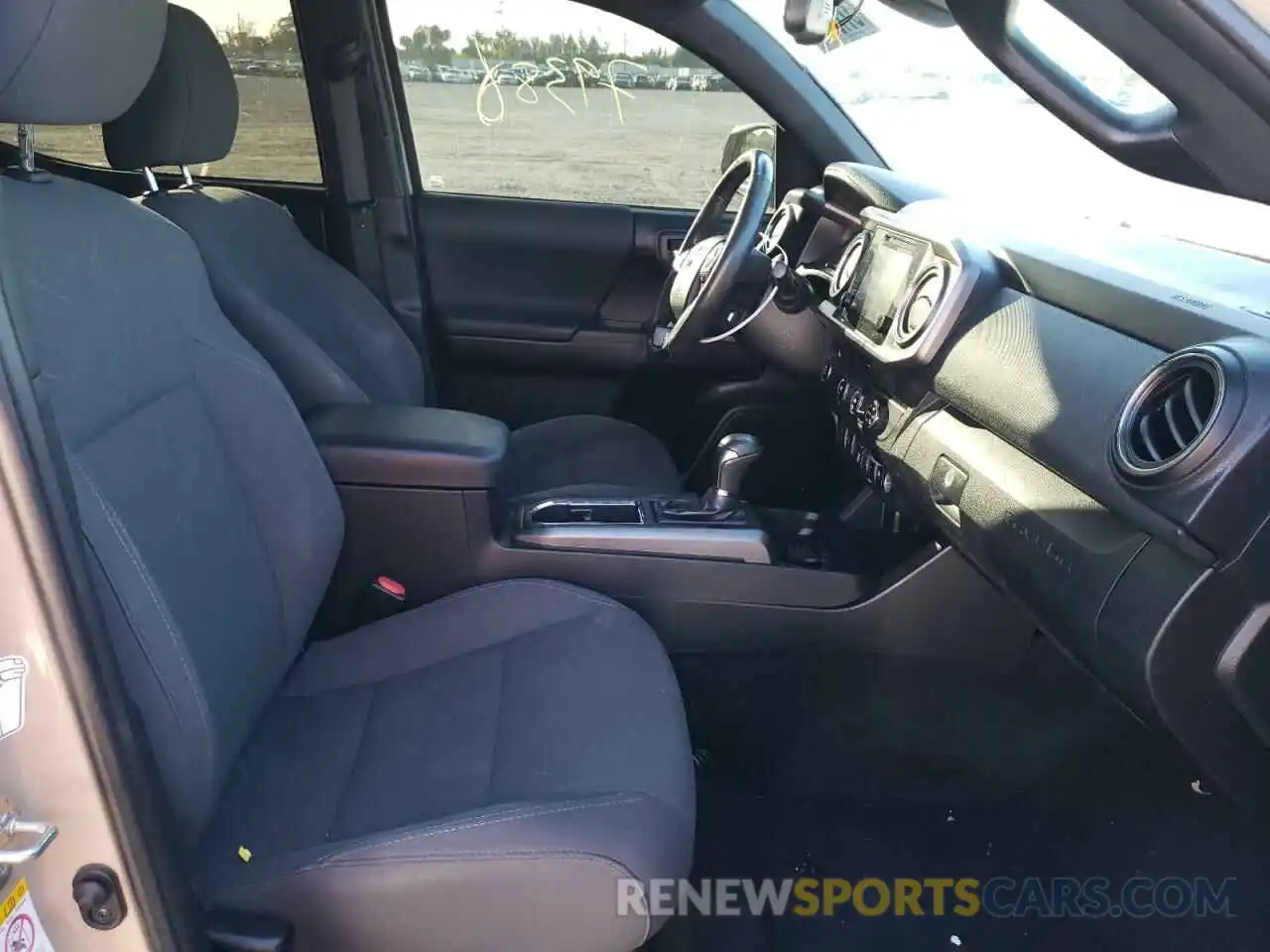 5 Photograph of a damaged car 3TMAZ5CN7KM112874 TOYOTA TACOMA 2019