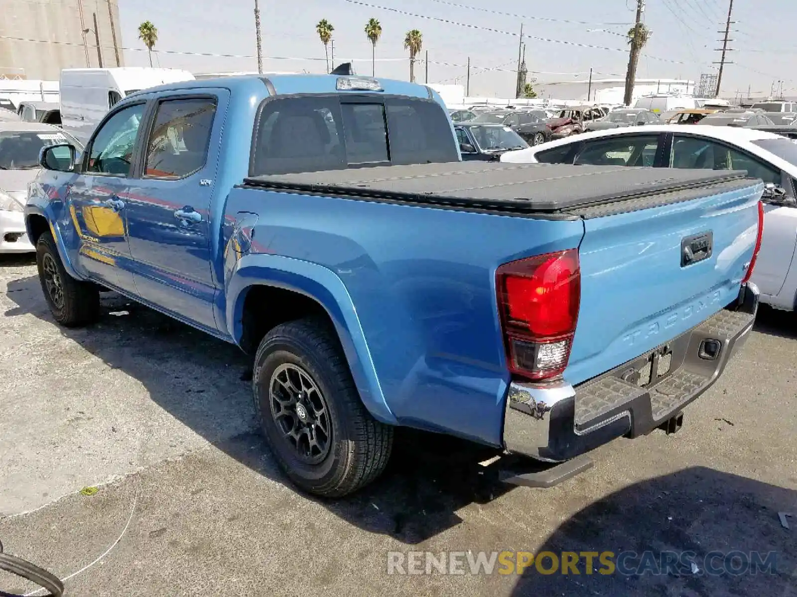 3 Photograph of a damaged car 3TMAZ5CN8KM079514 TOYOTA TACOMA 2019