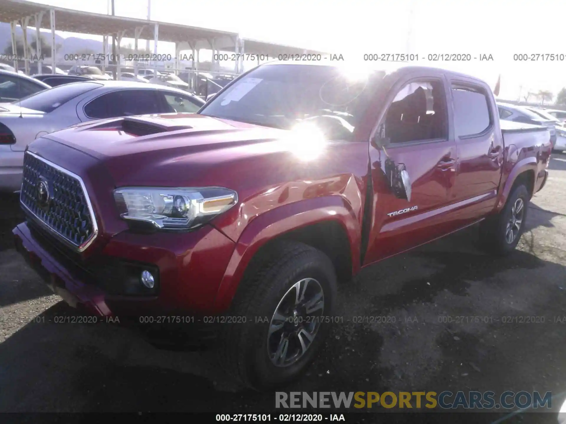 2 Photograph of a damaged car 3TMAZ5CN8KM082171 TOYOTA TACOMA 2019