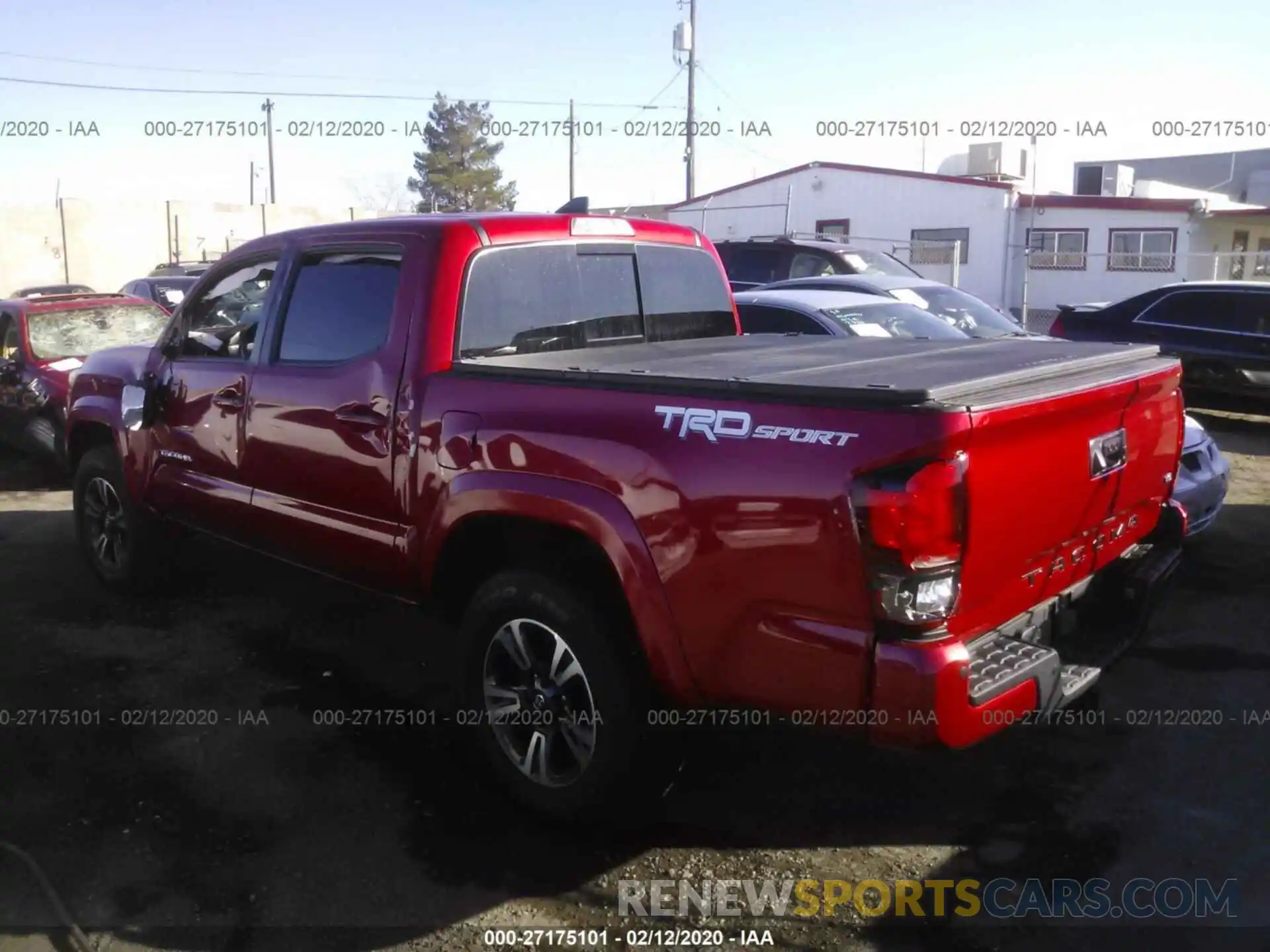 3 Photograph of a damaged car 3TMAZ5CN8KM082171 TOYOTA TACOMA 2019