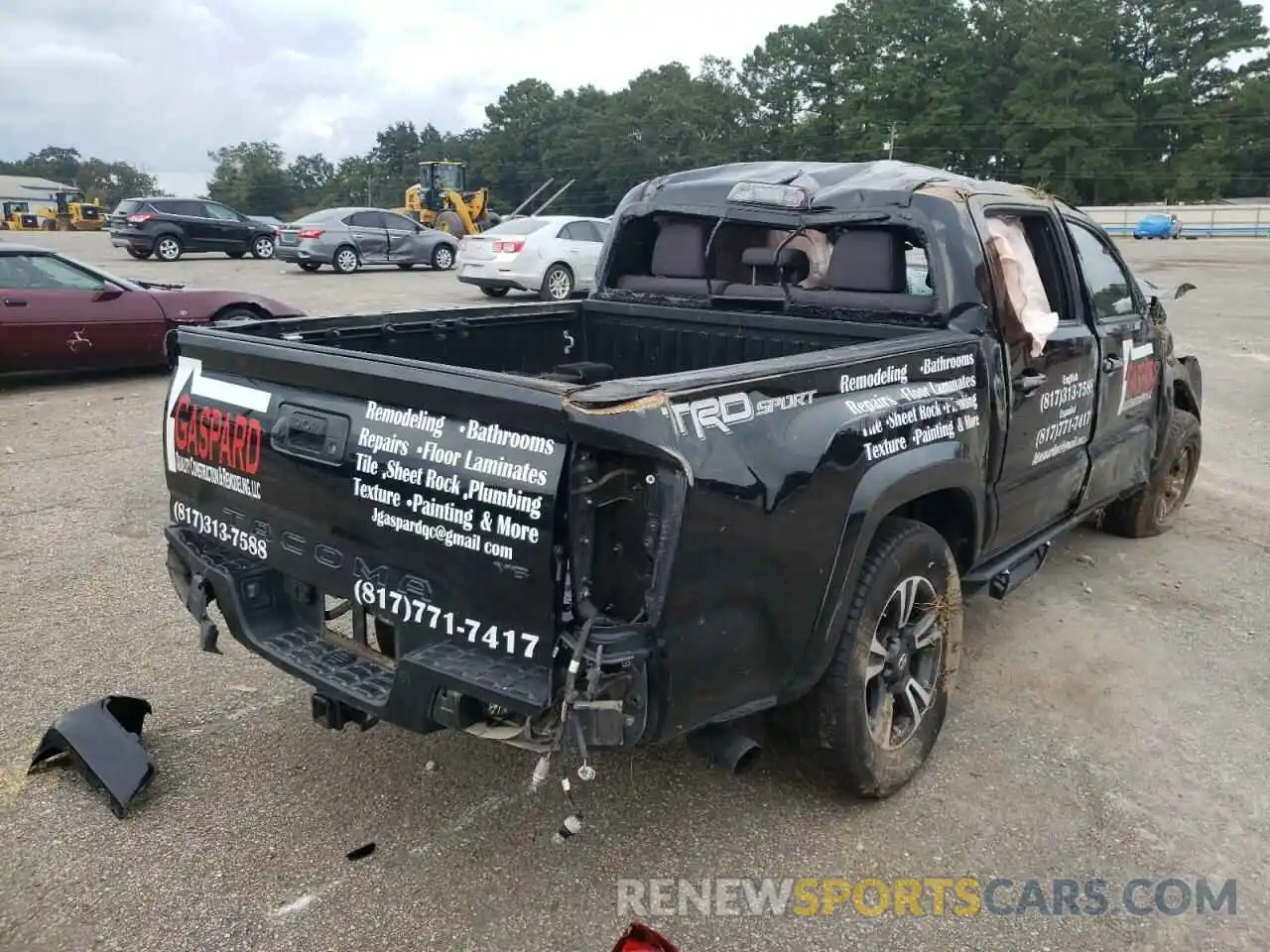 4 Photograph of a damaged car 3TMAZ5CN8KM082316 TOYOTA TACOMA 2019