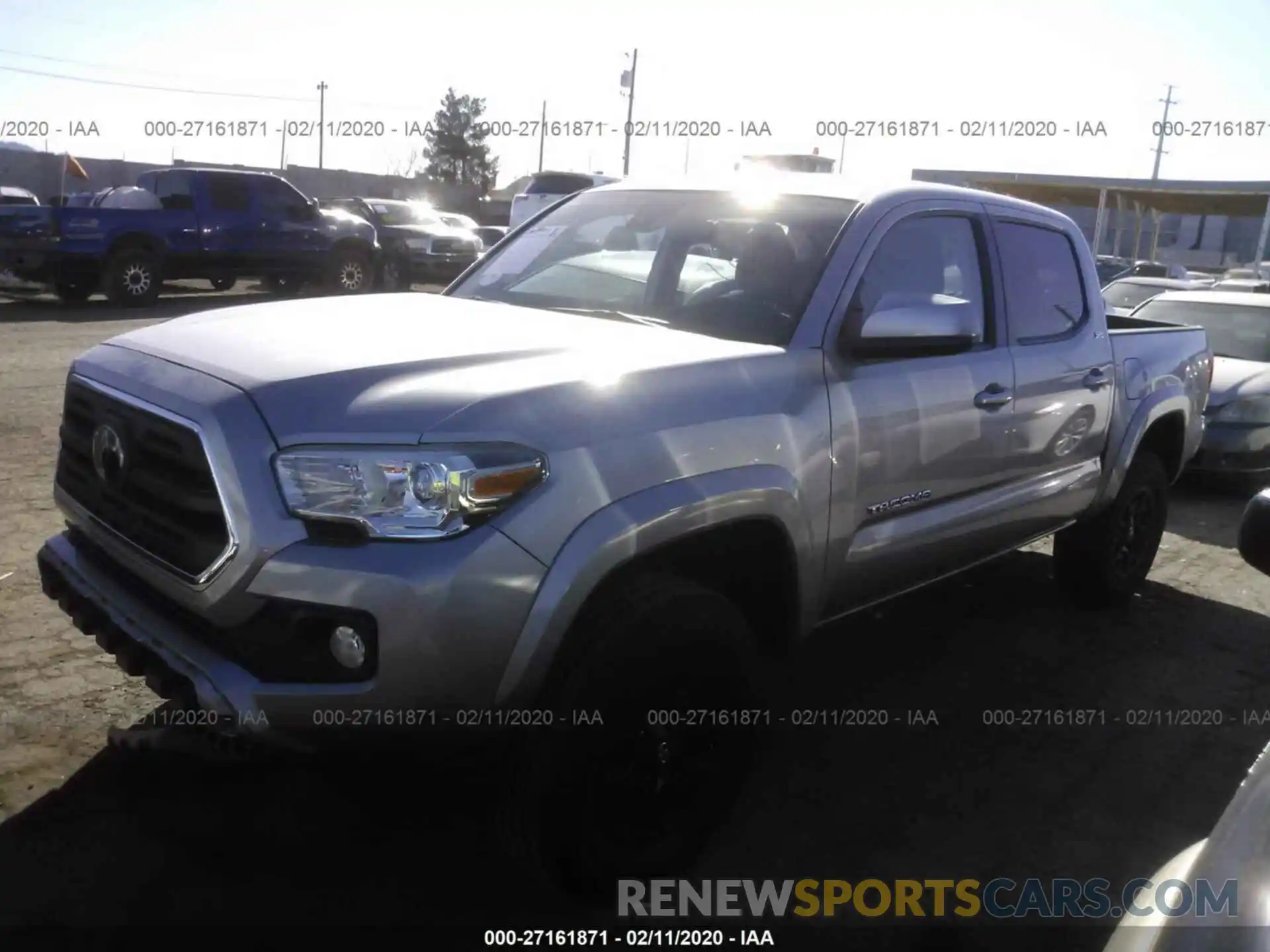 2 Photograph of a damaged car 3TMAZ5CN8KM084048 TOYOTA TACOMA 2019