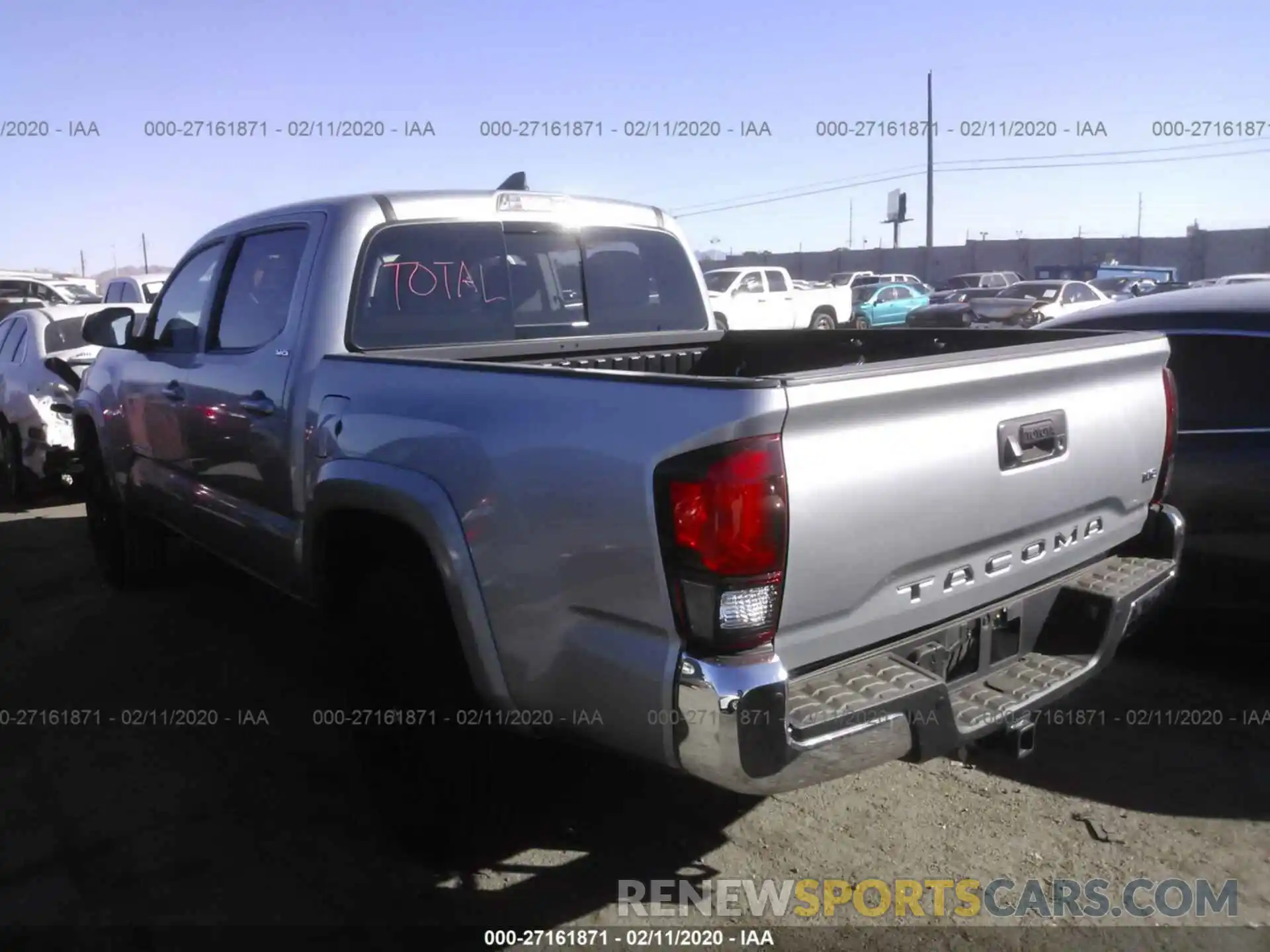 3 Photograph of a damaged car 3TMAZ5CN8KM084048 TOYOTA TACOMA 2019