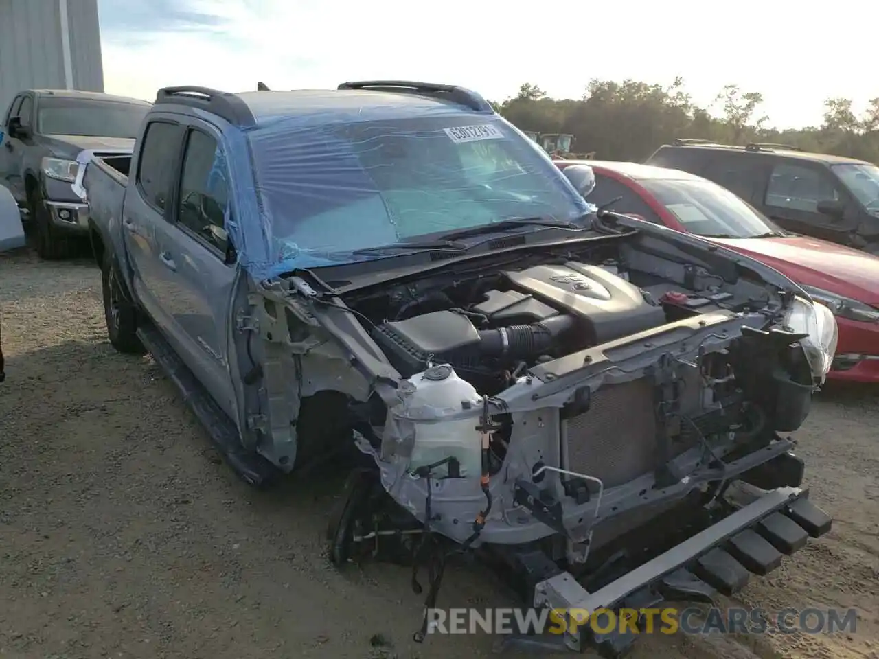 1 Photograph of a damaged car 3TMAZ5CN8KM088116 TOYOTA TACOMA 2019