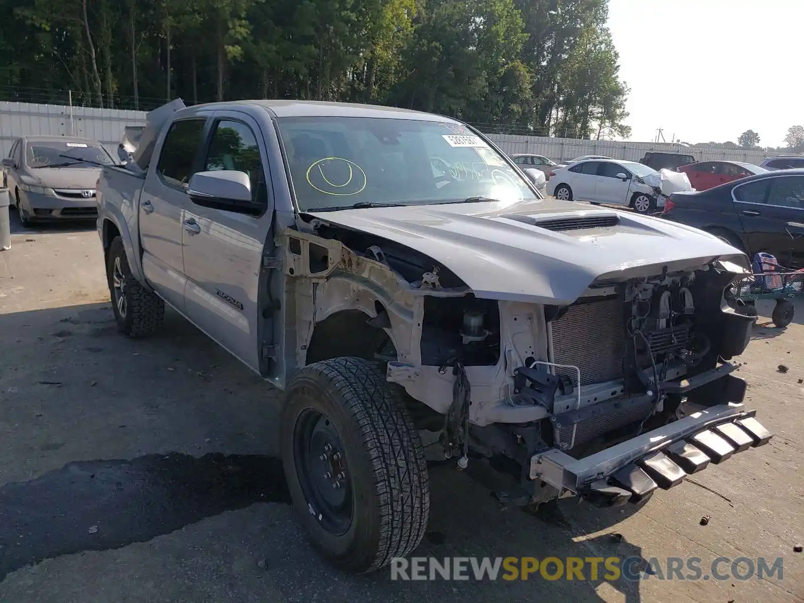 1 Фотография поврежденного автомобиля 3TMAZ5CN8KM088777 TOYOTA TACOMA 2019