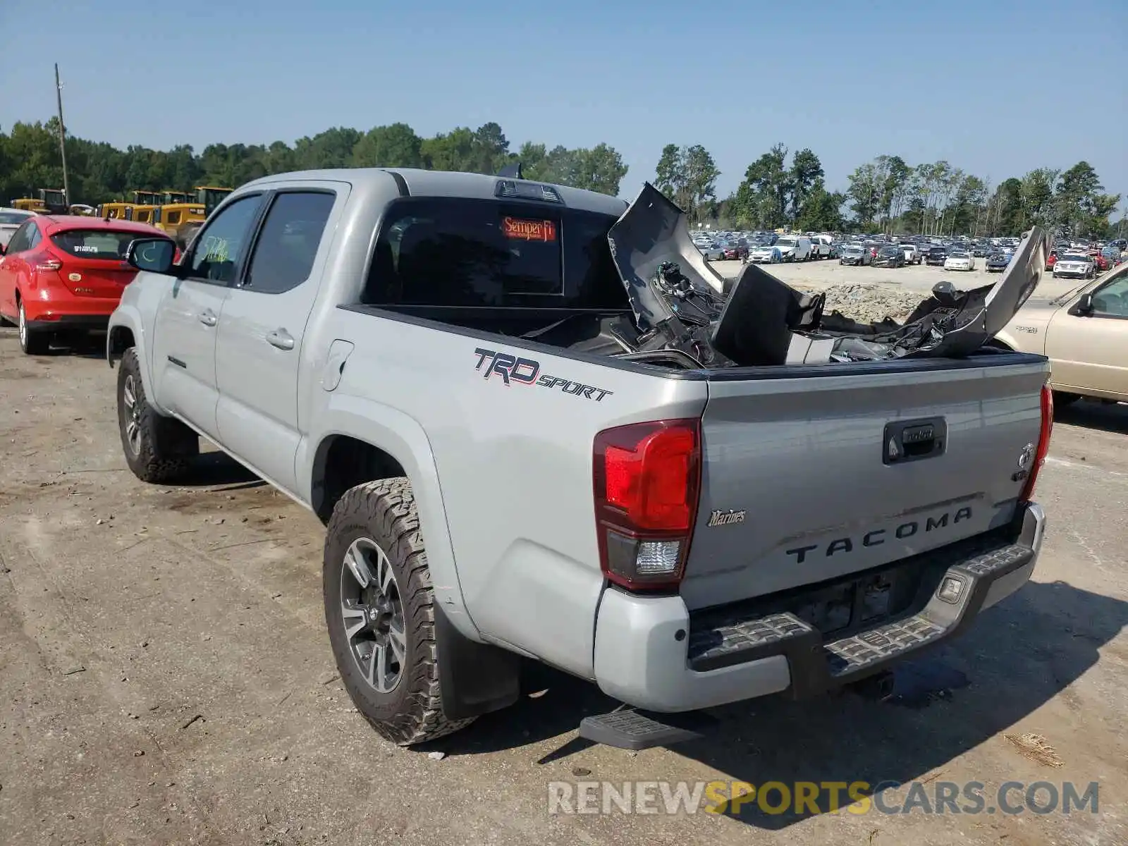 3 Photograph of a damaged car 3TMAZ5CN8KM088777 TOYOTA TACOMA 2019