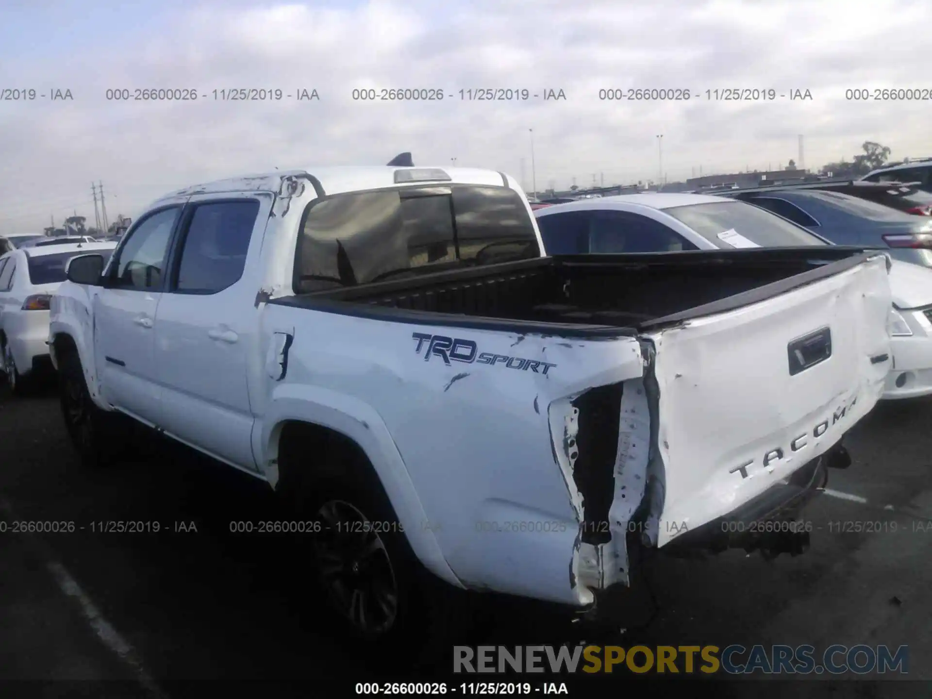 3 Photograph of a damaged car 3TMAZ5CN8KM088858 TOYOTA TACOMA 2019