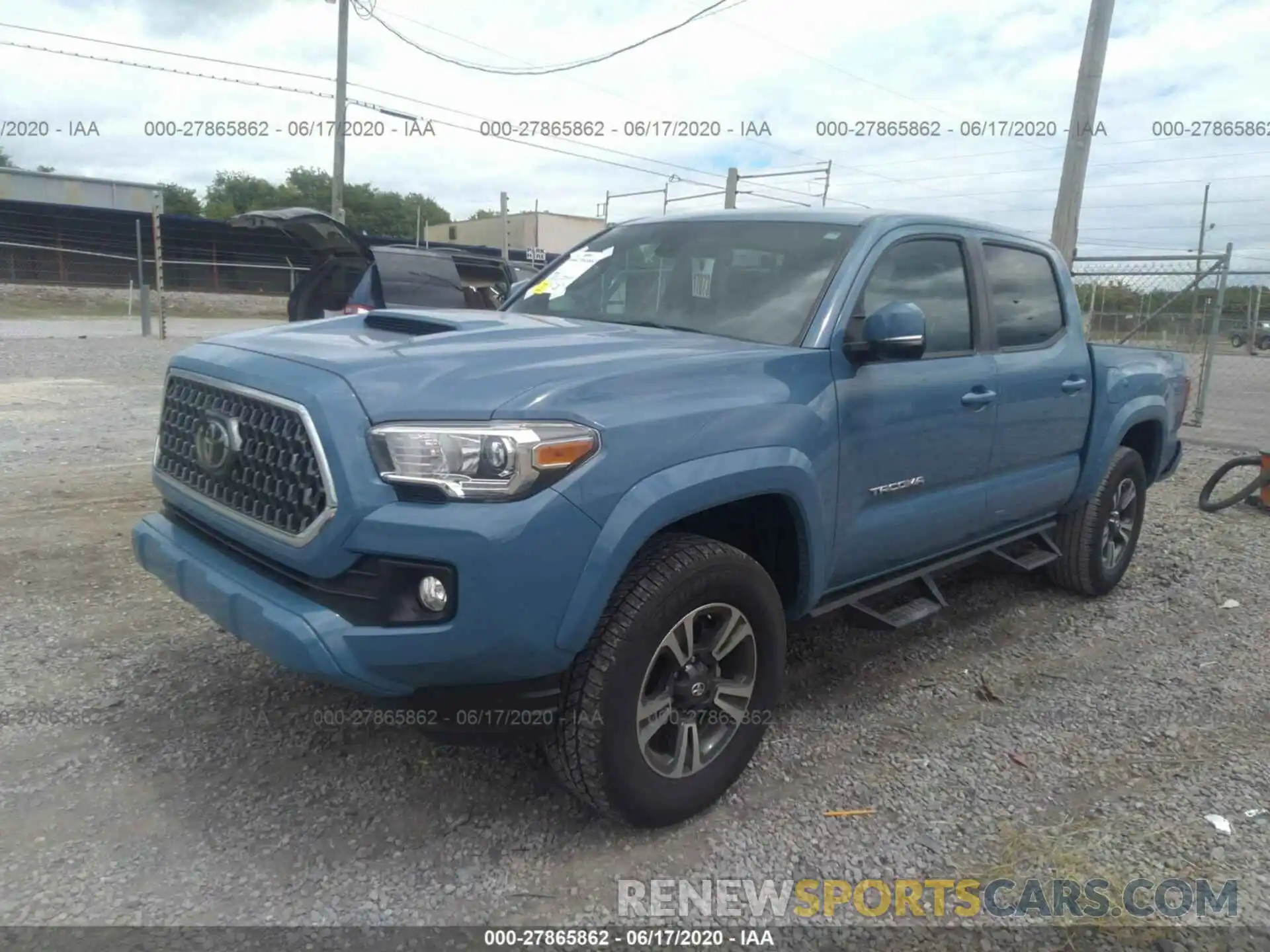 2 Photograph of a damaged car 3TMAZ5CN8KM093039 TOYOTA TACOMA 2019