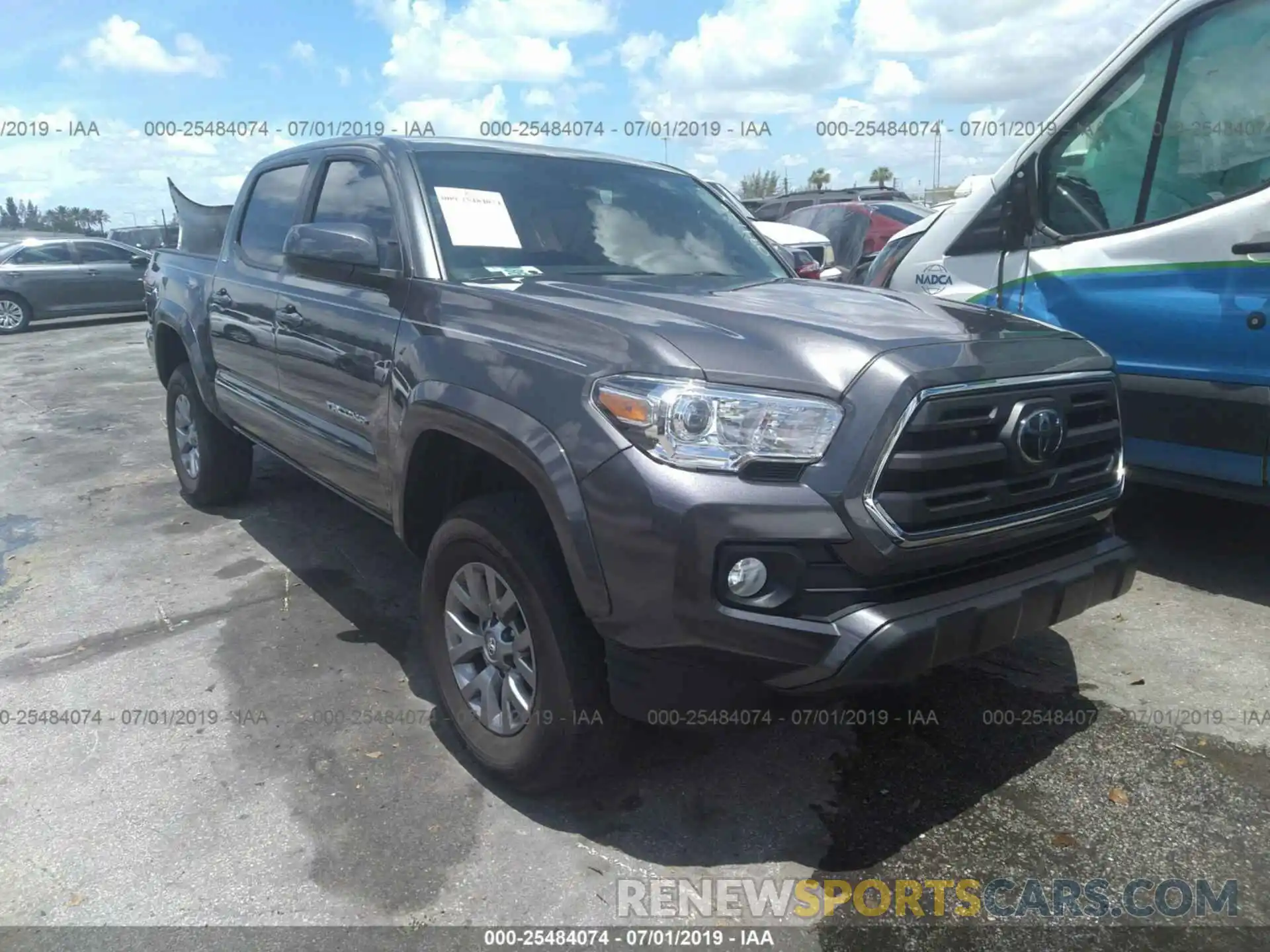 1 Photograph of a damaged car 3TMAZ5CN8KM094126 TOYOTA TACOMA 2019