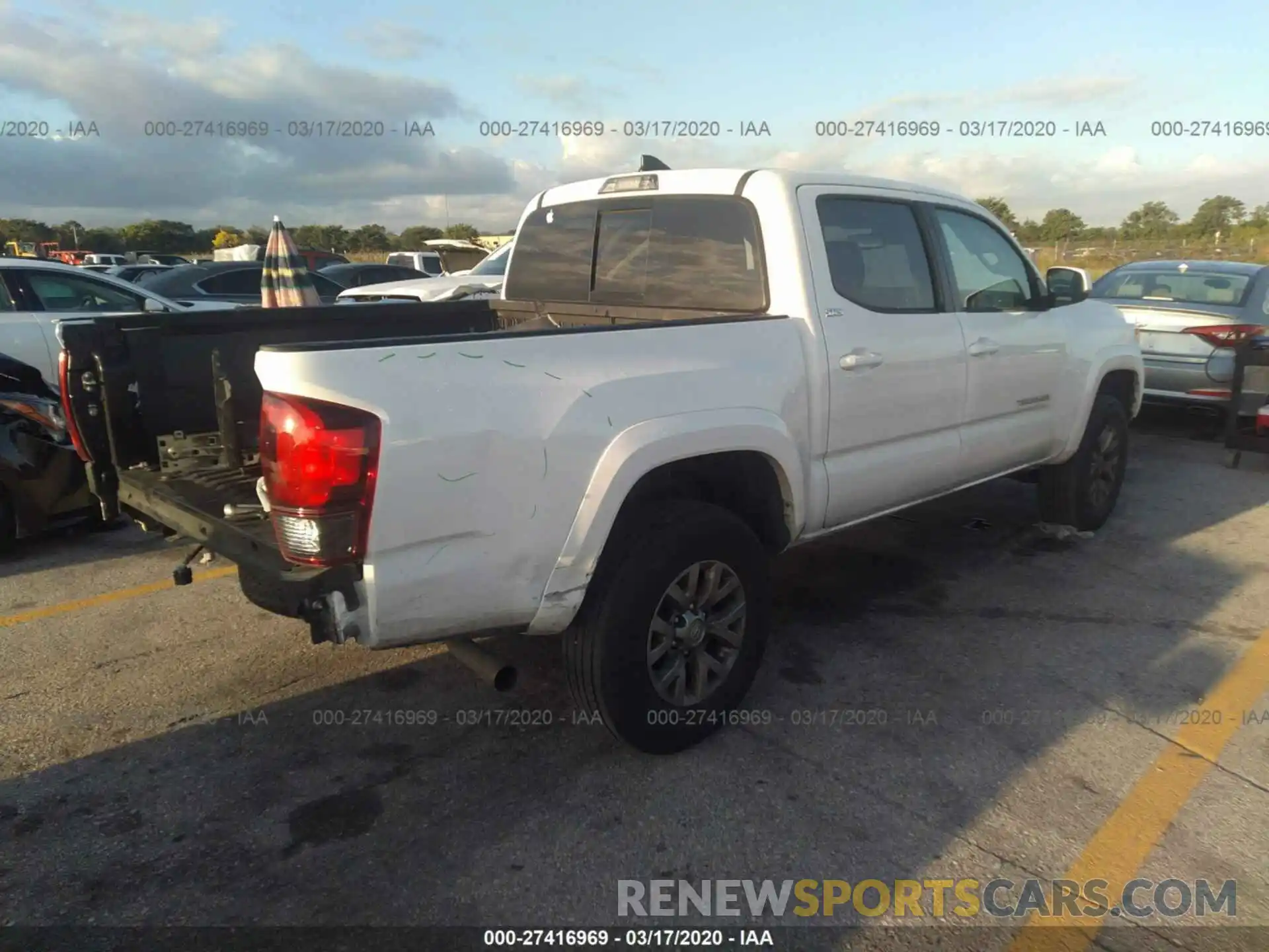 4 Фотография поврежденного автомобиля 3TMAZ5CN8KM094143 TOYOTA TACOMA 2019