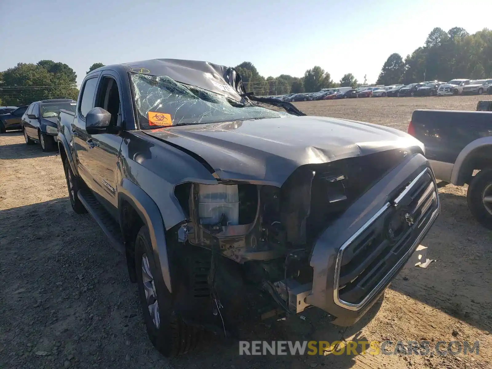 1 Photograph of a damaged car 3TMAZ5CN8KM096068 TOYOTA TACOMA 2019