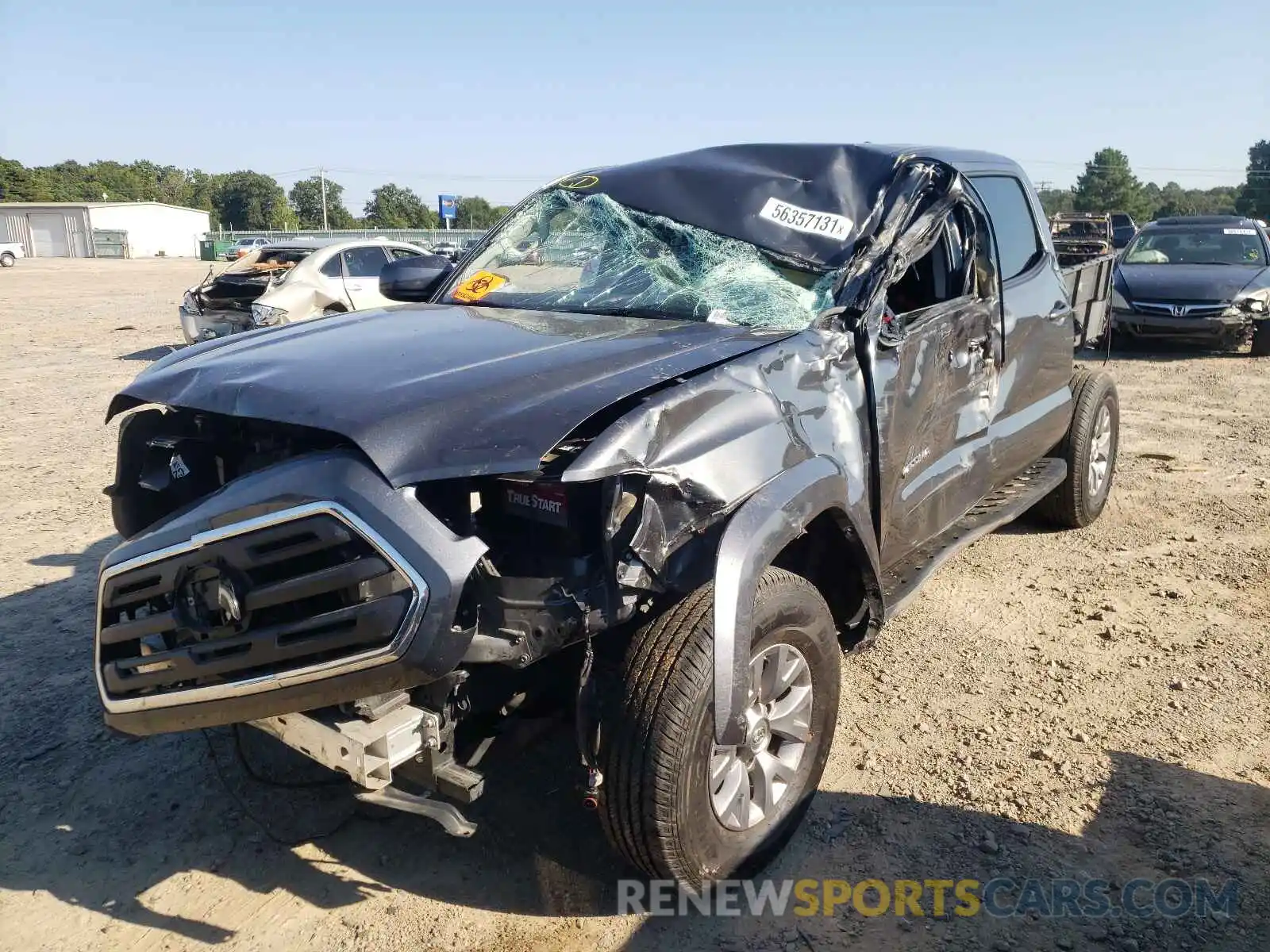 2 Photograph of a damaged car 3TMAZ5CN8KM096068 TOYOTA TACOMA 2019