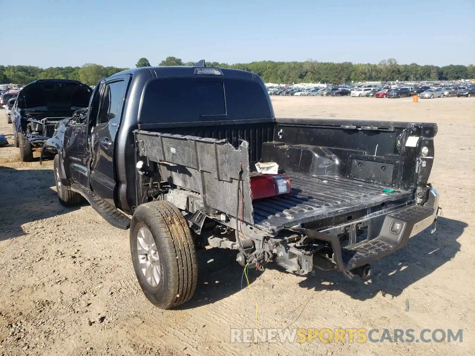 3 Photograph of a damaged car 3TMAZ5CN8KM096068 TOYOTA TACOMA 2019