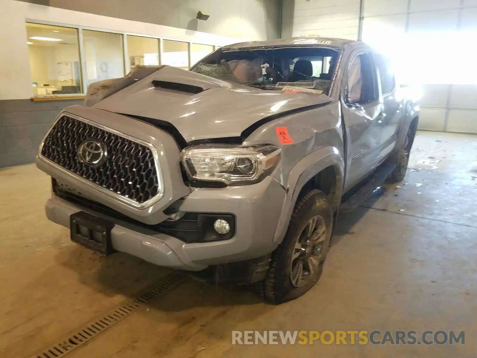 2 Photograph of a damaged car 3TMAZ5CN8KM096751 TOYOTA TACOMA 2019