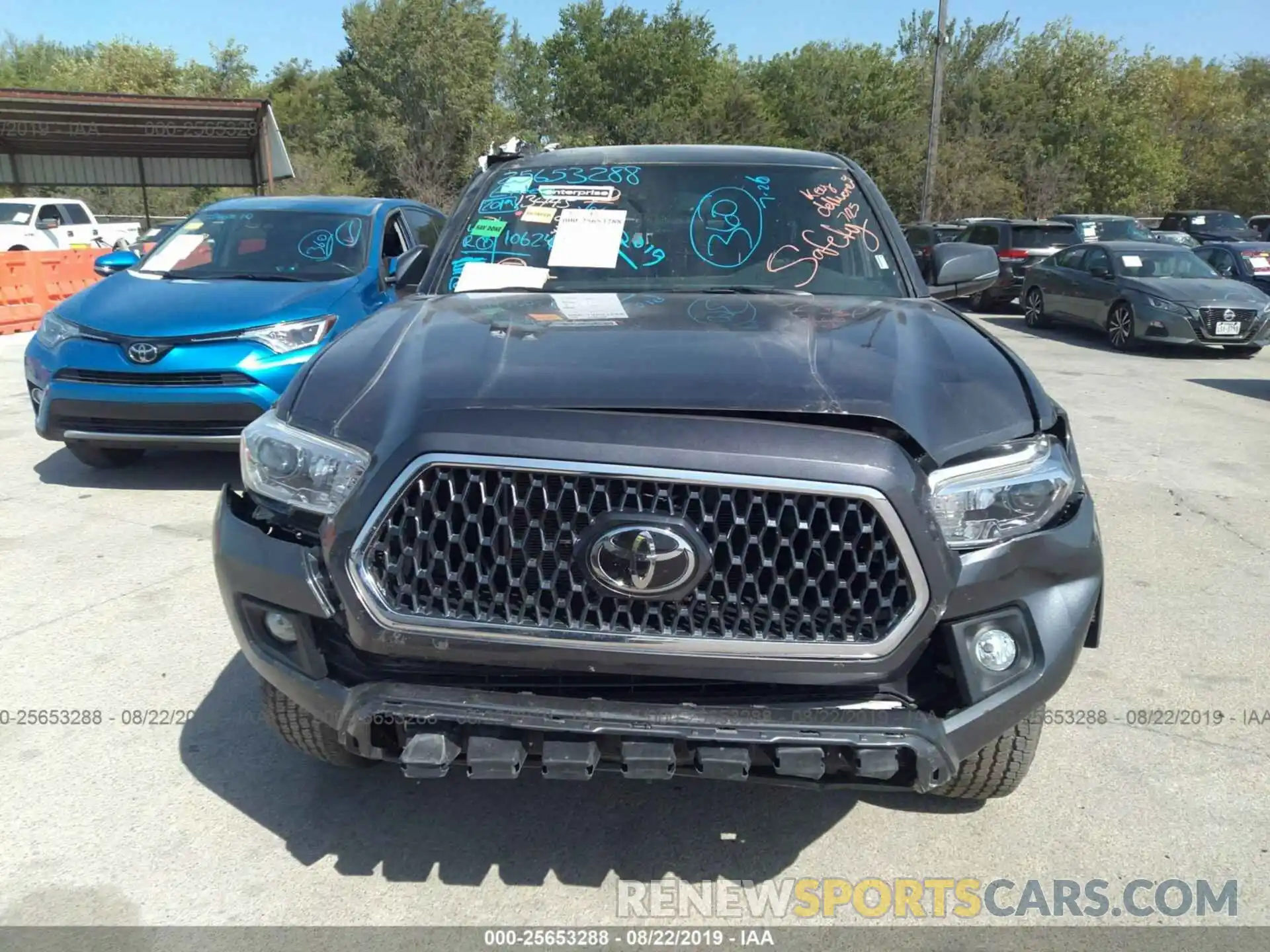 6 Photograph of a damaged car 3TMAZ5CN8KM096801 TOYOTA TACOMA 2019