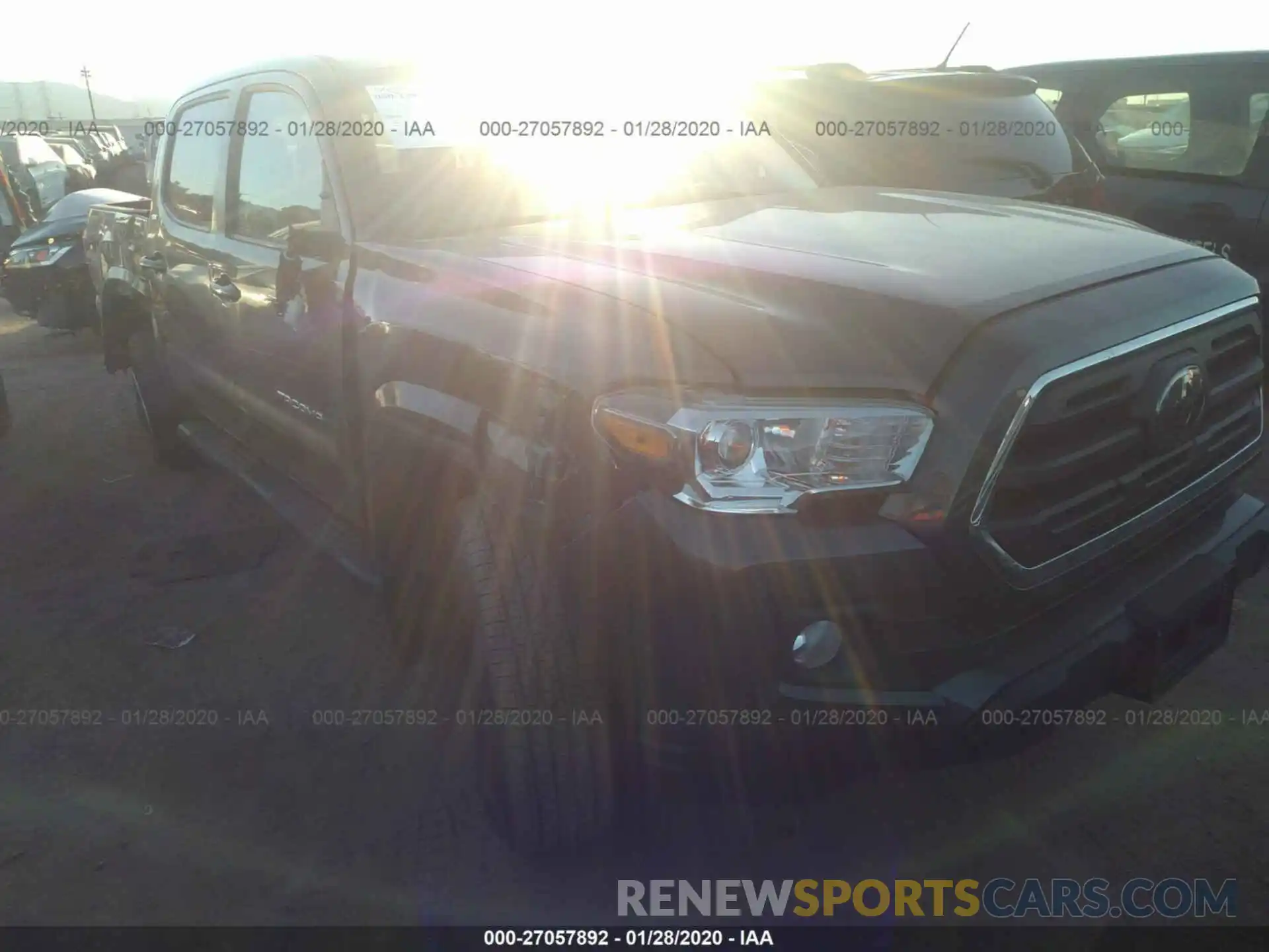 1 Photograph of a damaged car 3TMAZ5CN8KM098287 TOYOTA TACOMA 2019