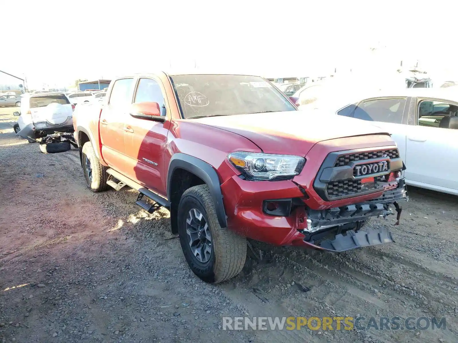 1 Photograph of a damaged car 3TMAZ5CN8KM100278 TOYOTA TACOMA 2019