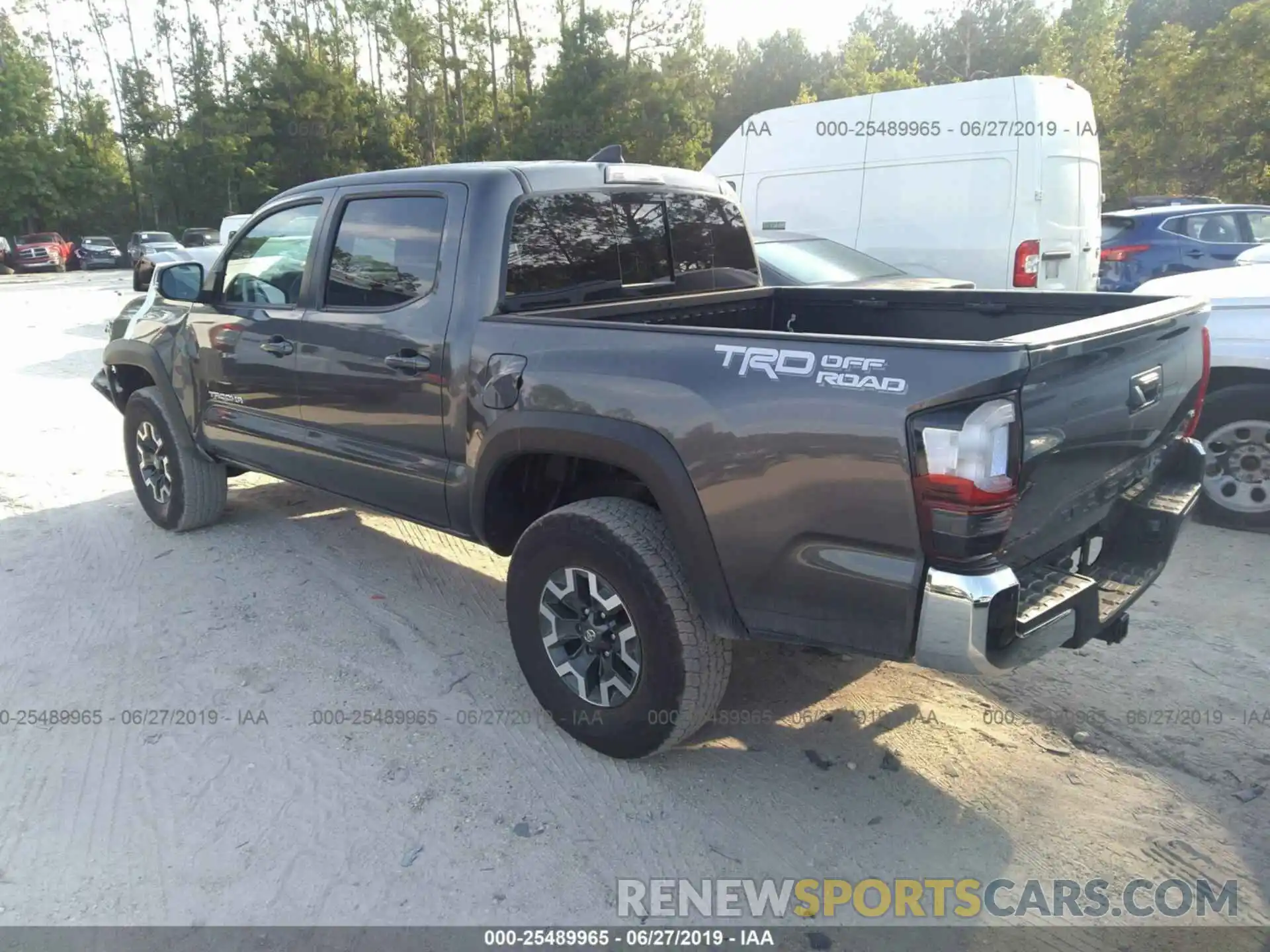 3 Photograph of a damaged car 3TMAZ5CN8KM100300 TOYOTA TACOMA 2019