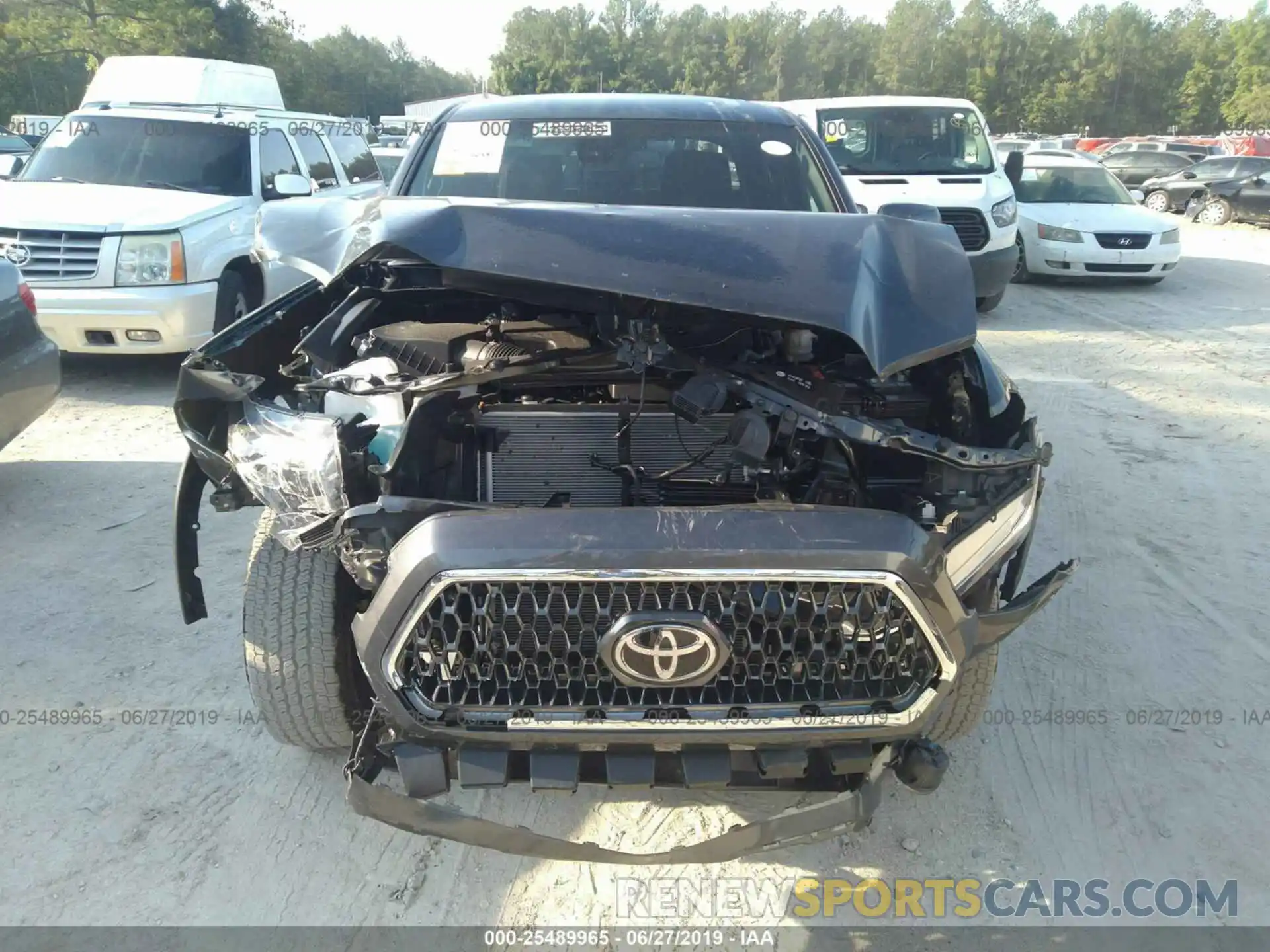 6 Photograph of a damaged car 3TMAZ5CN8KM100300 TOYOTA TACOMA 2019