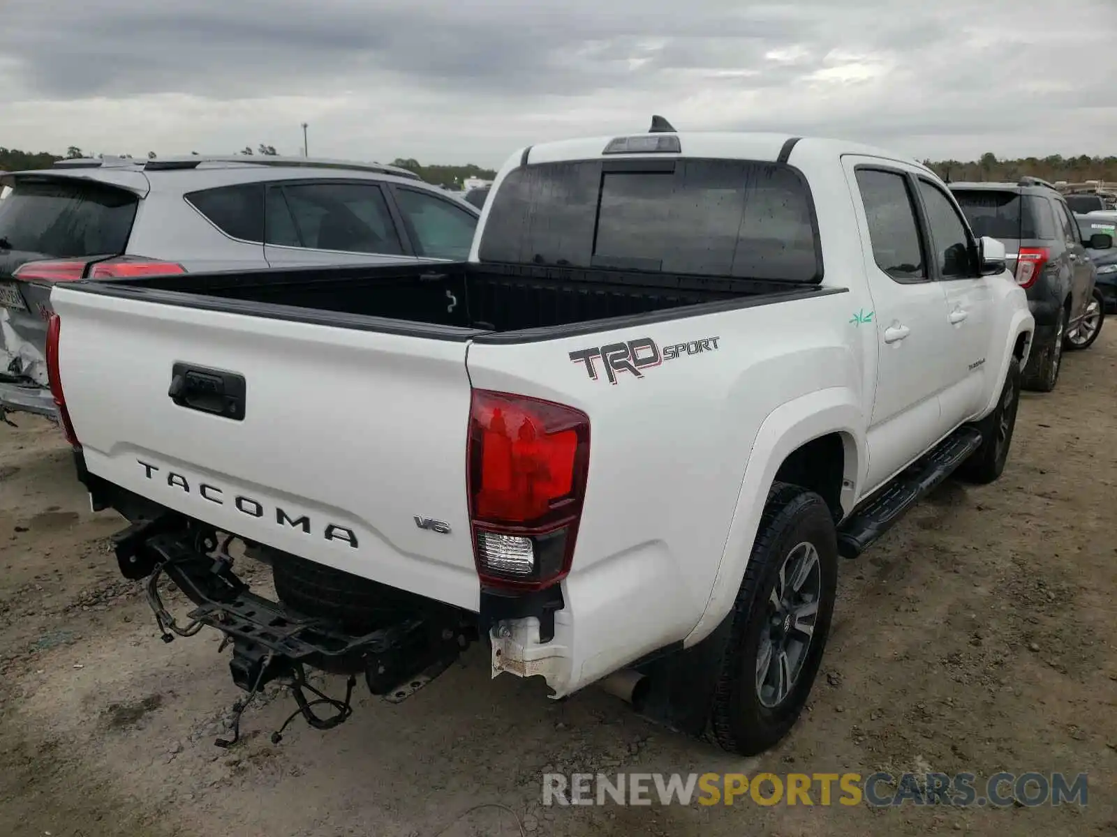 4 Фотография поврежденного автомобиля 3TMAZ5CN8KM100474 TOYOTA TACOMA 2019