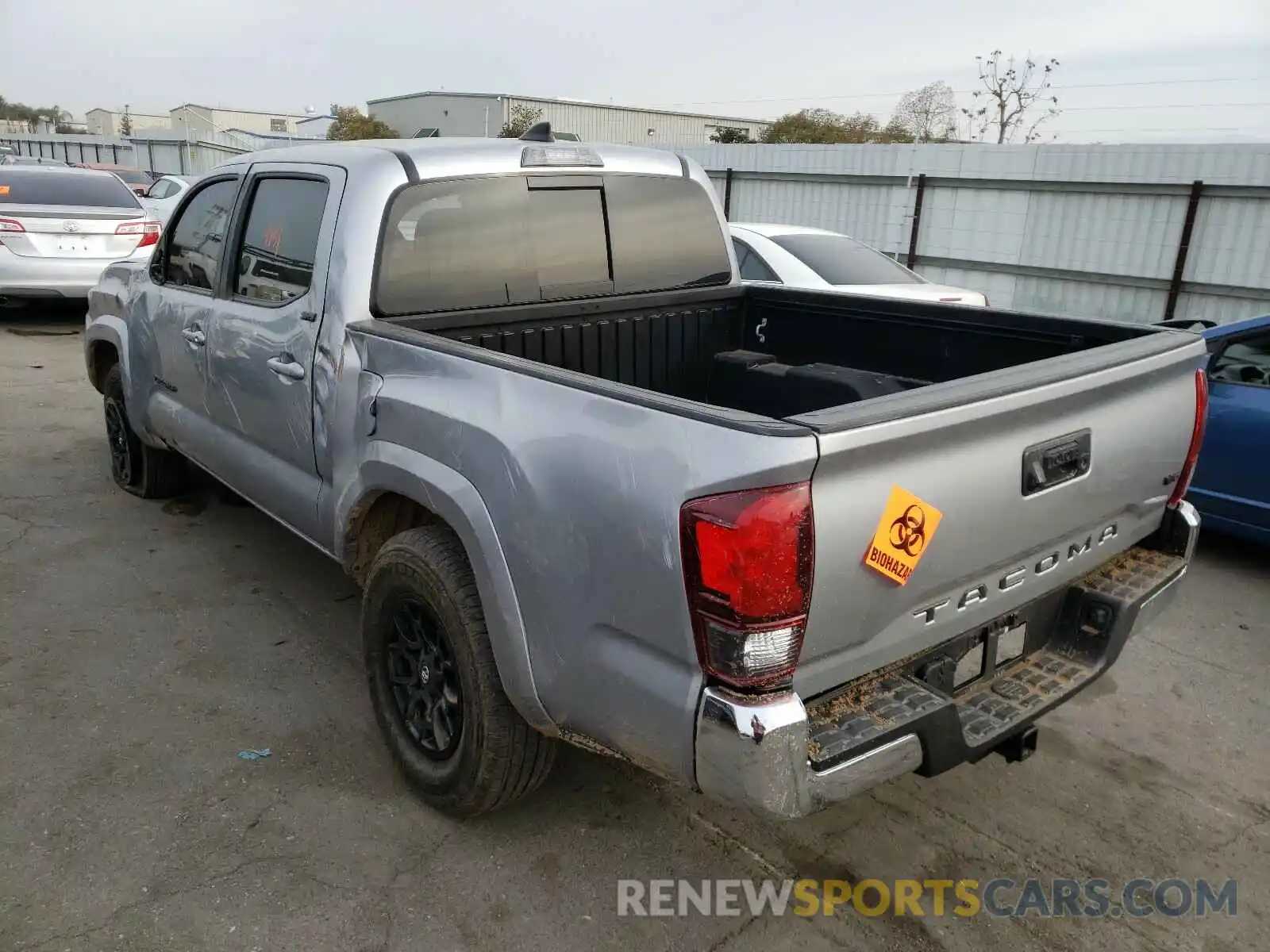 3 Photograph of a damaged car 3TMAZ5CN8KM102211 TOYOTA TACOMA 2019