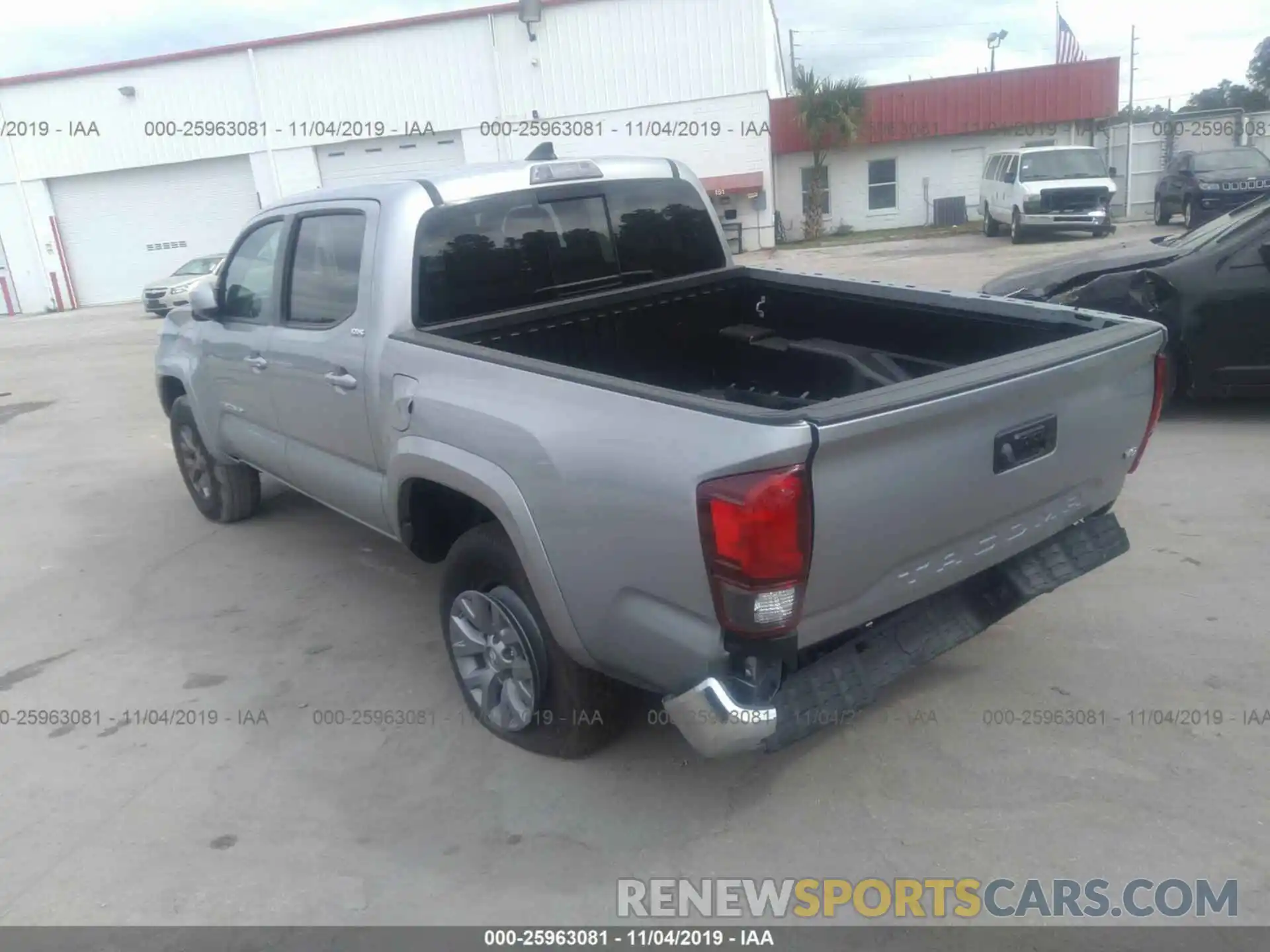 3 Photograph of a damaged car 3TMAZ5CN8KM104962 TOYOTA TACOMA 2019